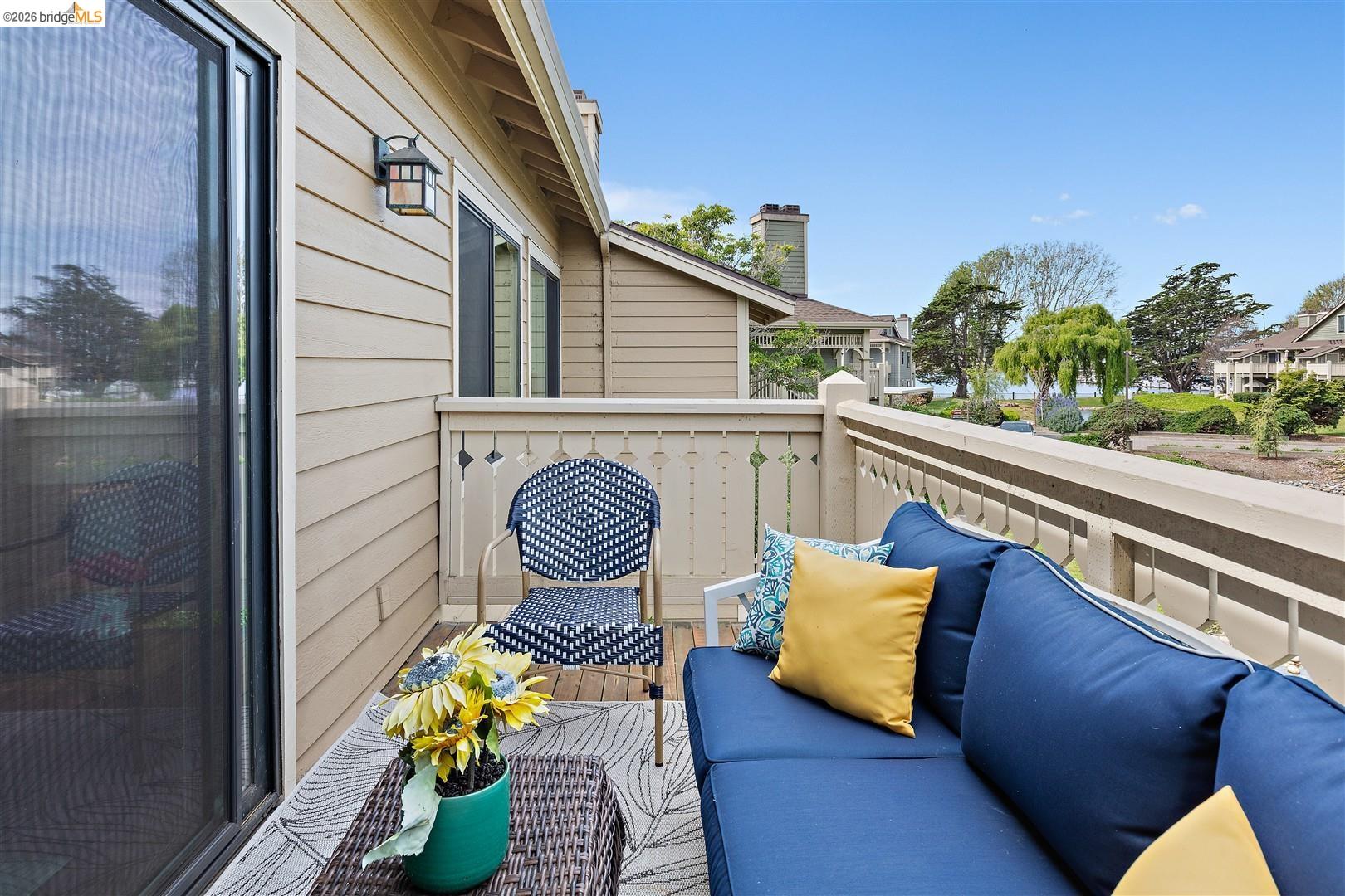 Detail Gallery Image 21 of 53 For 220 Lakeshore Ct, Richmond,  CA 94804 - 2 Beds | 2 Baths
