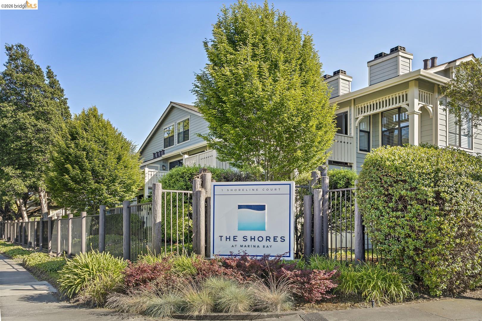 Detail Gallery Image 27 of 53 For 220 Lakeshore Ct, Richmond,  CA 94804 - 2 Beds | 2 Baths