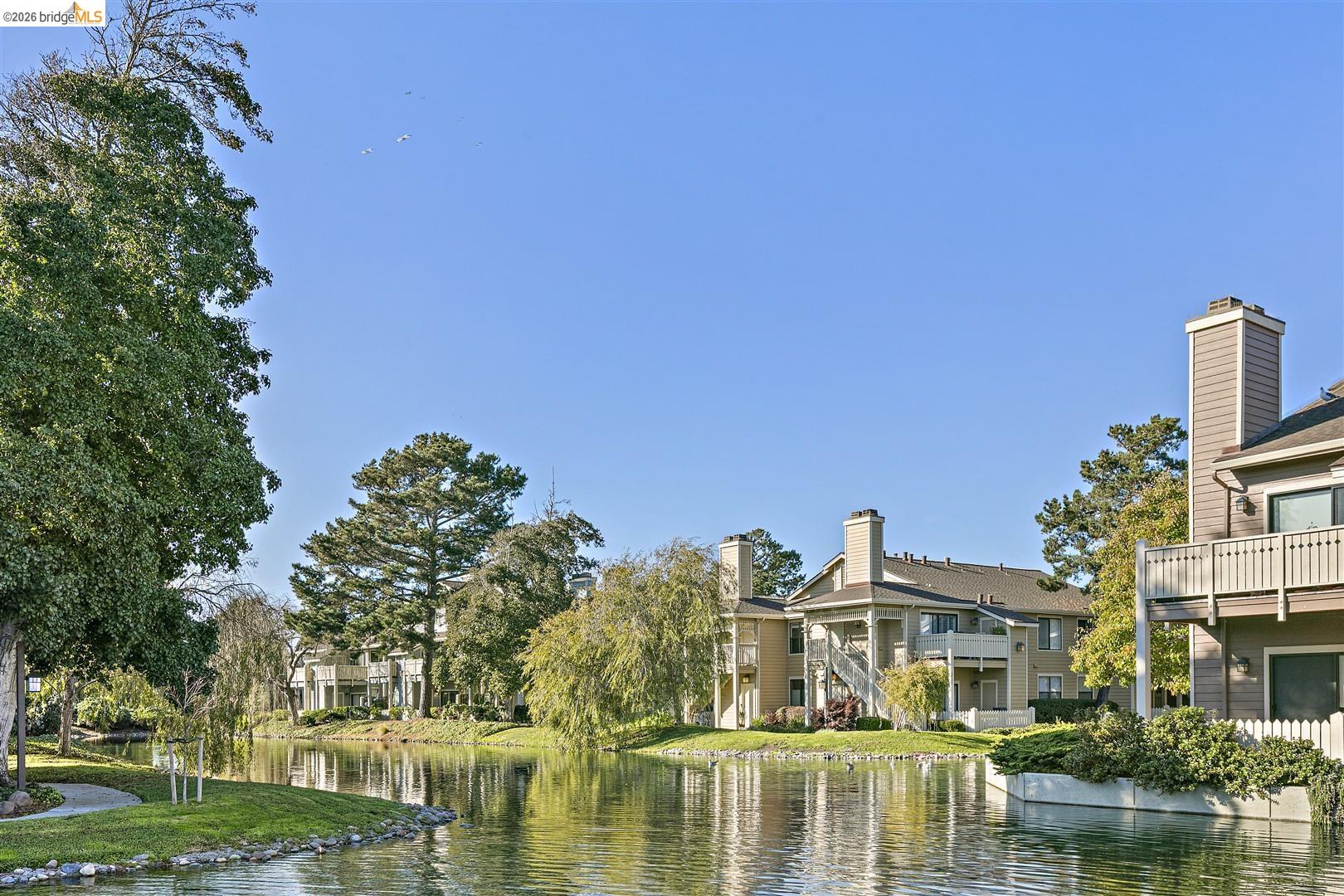 Detail Gallery Image 34 of 53 For 220 Lakeshore Ct, Richmond,  CA 94804 - 2 Beds | 2 Baths