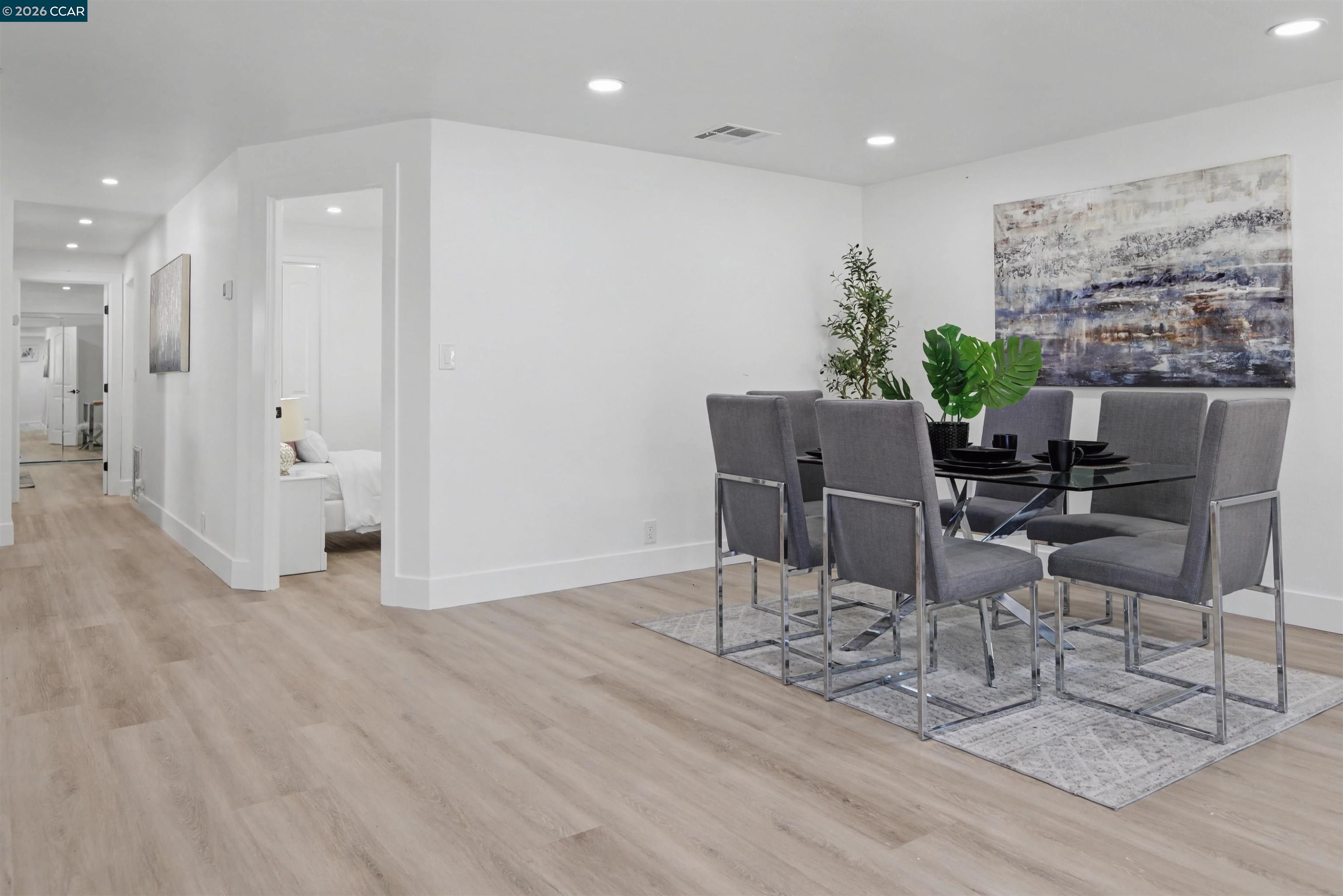 Detail Gallery Image 14 of 40 For 301 Avenida Flores, Pacheco,  CA 94553 - 3 Beds | 2 Baths