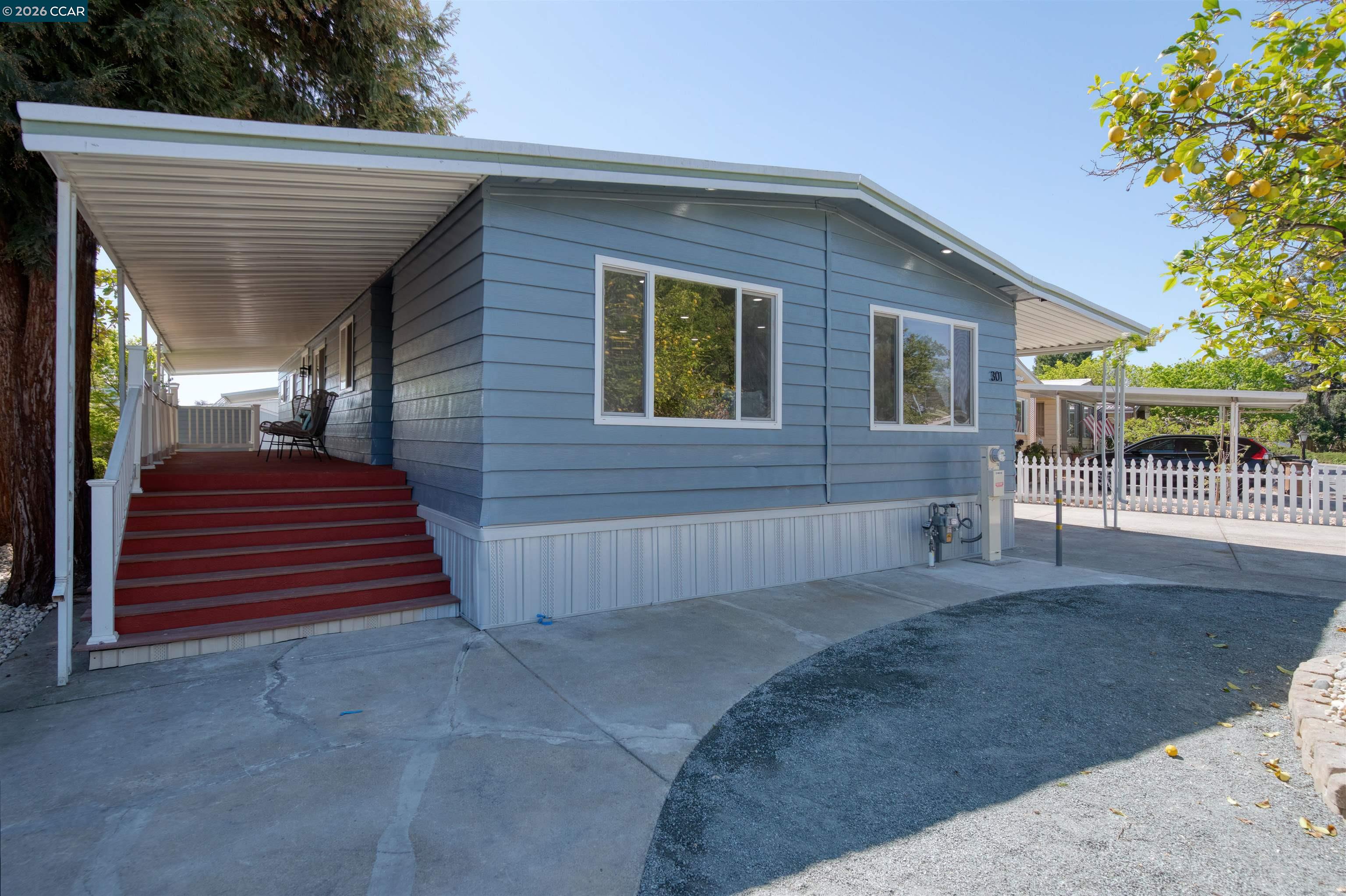 Detail Gallery Image 4 of 40 For 301 Avenida Flores, Pacheco,  CA 94553 - 3 Beds | 2 Baths