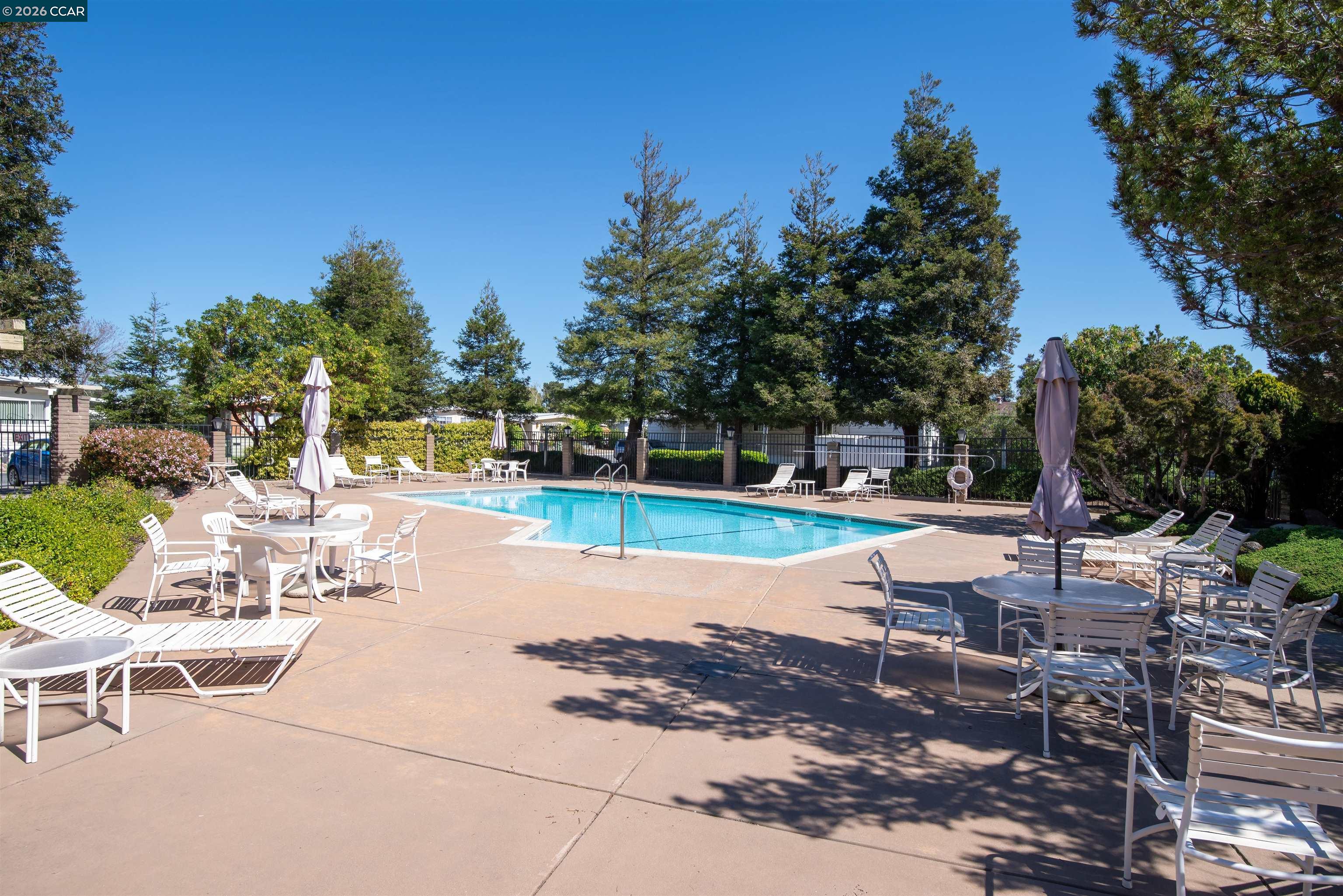 Detail Gallery Image 38 of 40 For 301 Avenida Flores, Pacheco,  CA 94553 - 3 Beds | 2 Baths