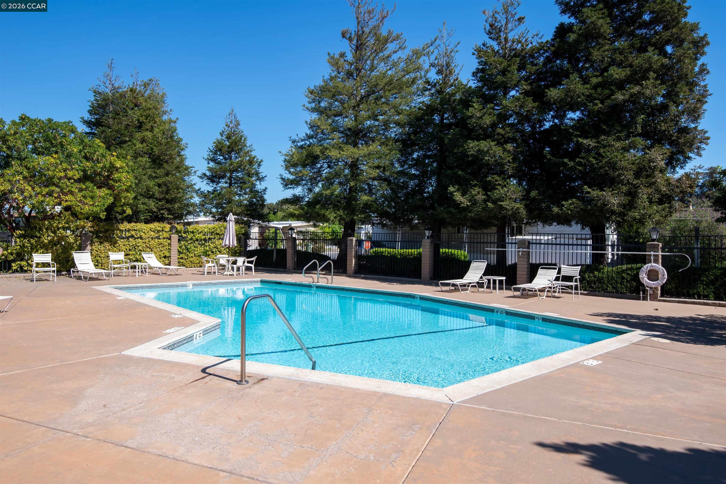 Detail Gallery Image 39 of 40 For 301 Avenida Flores, Pacheco,  CA 94553 - 3 Beds | 2 Baths