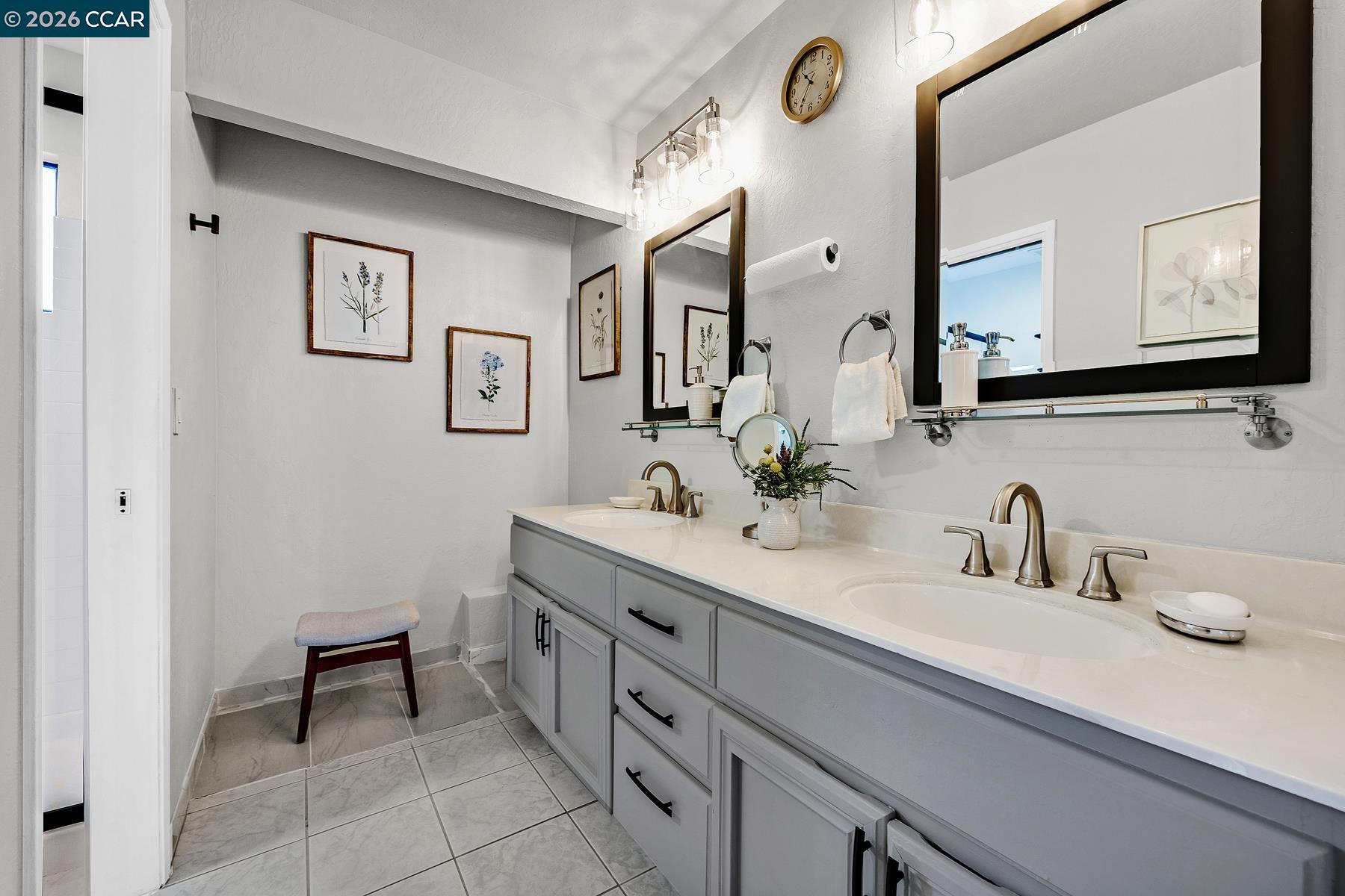 Photo #16: 41128758 Listing: Photo #16