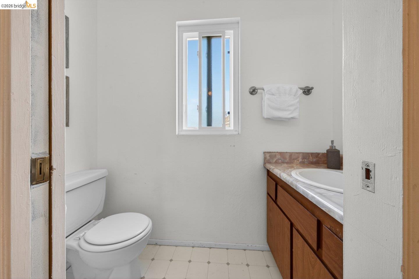 Photo #15: 41128761 Listing: Photo #15