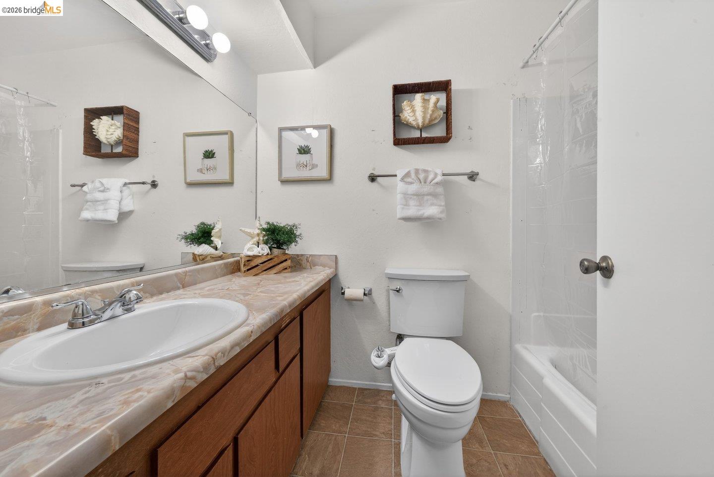 Photo #6: 41128761 Listing: Photo #6