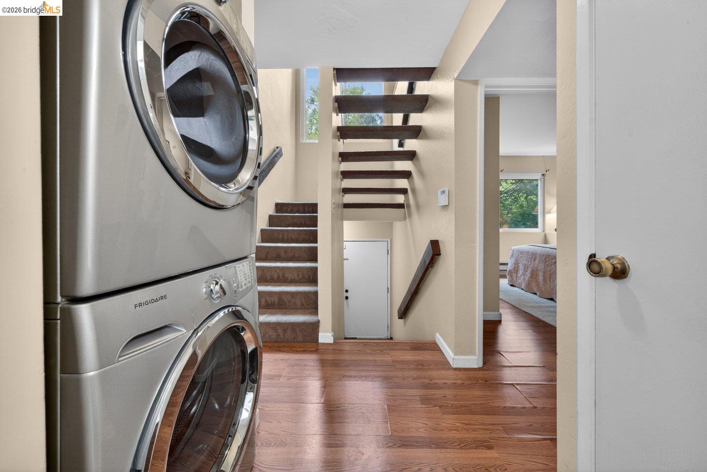 Photo #8: 41128761 Listing: Photo #8