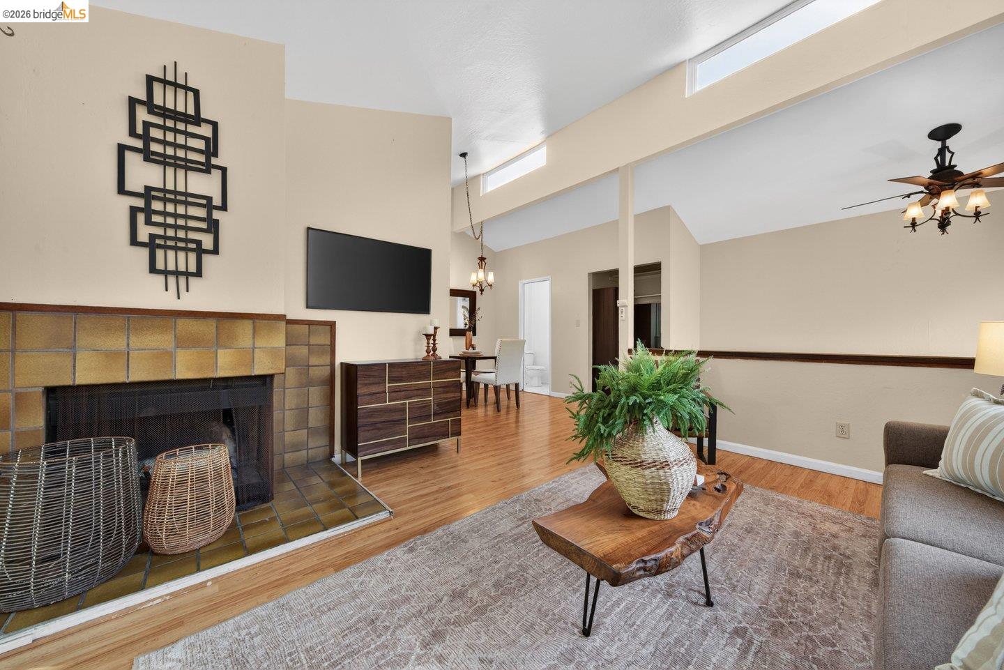 Photo #9: 41128761 Listing: Photo #9