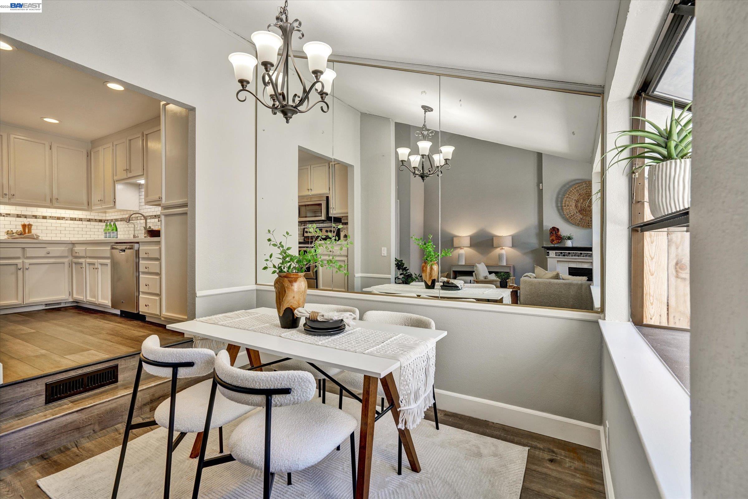 Photo #12: 41128763 Listing: Photo #12