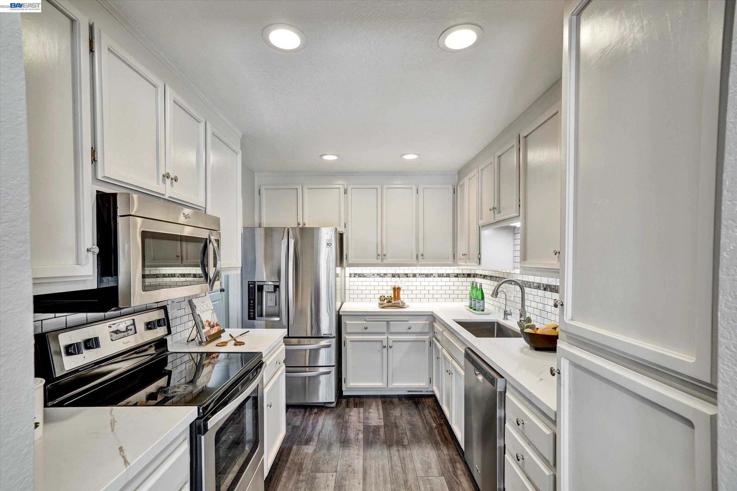 Photo #14: 41128763 Listing: Photo #14