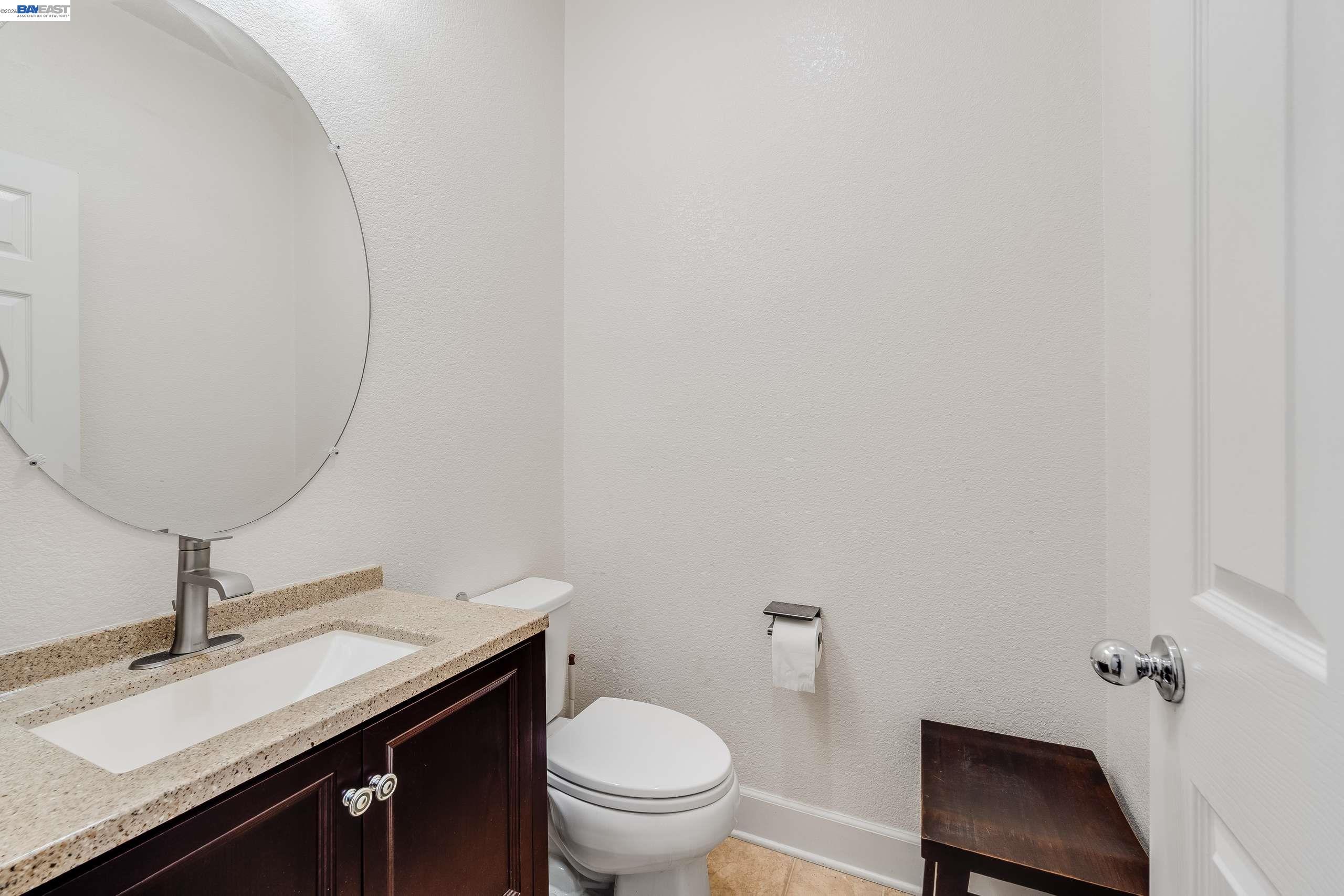 Detail Gallery Image 16 of 42 For 2904 Hanauma Bay Dr., Pittsburg,  CA 94565 - 4 Beds | 3/1 Baths