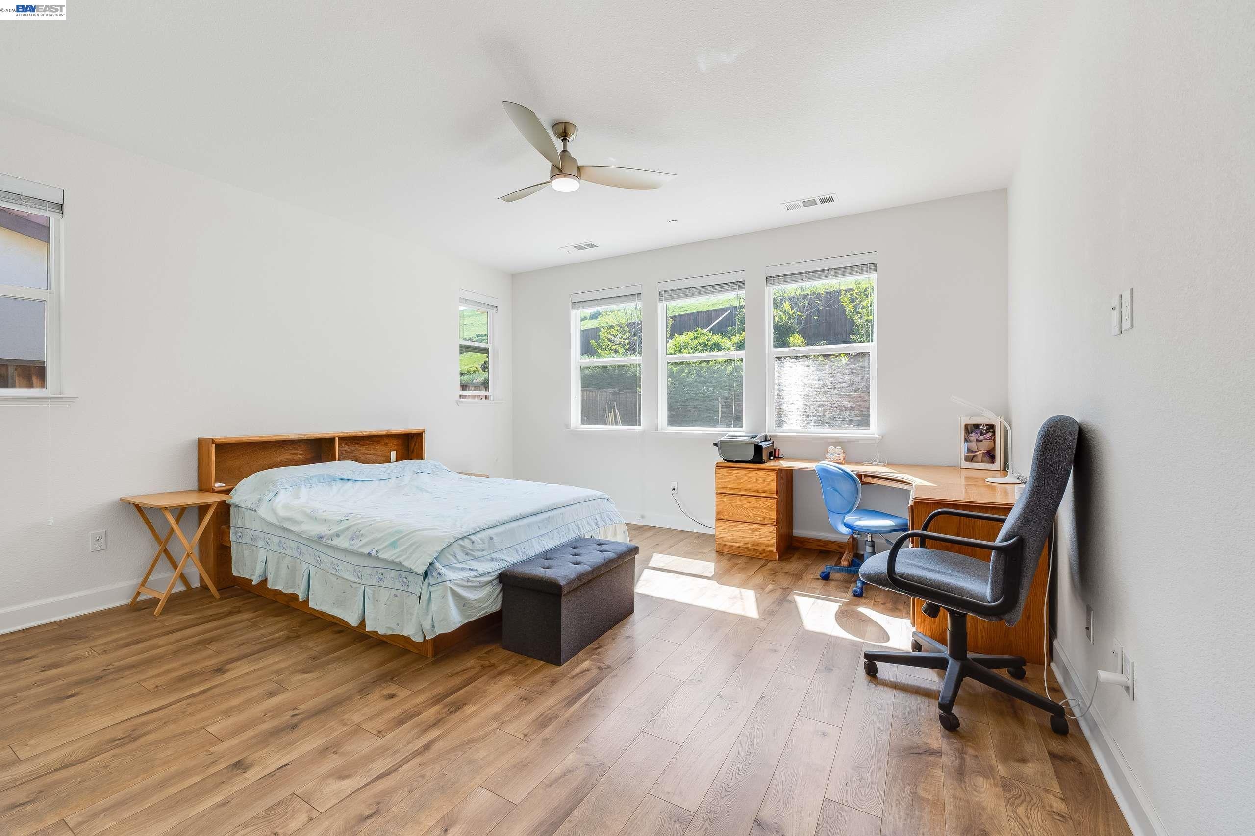 Detail Gallery Image 28 of 42 For 2904 Hanauma Bay Dr., Pittsburg,  CA 94565 - 4 Beds | 3/1 Baths