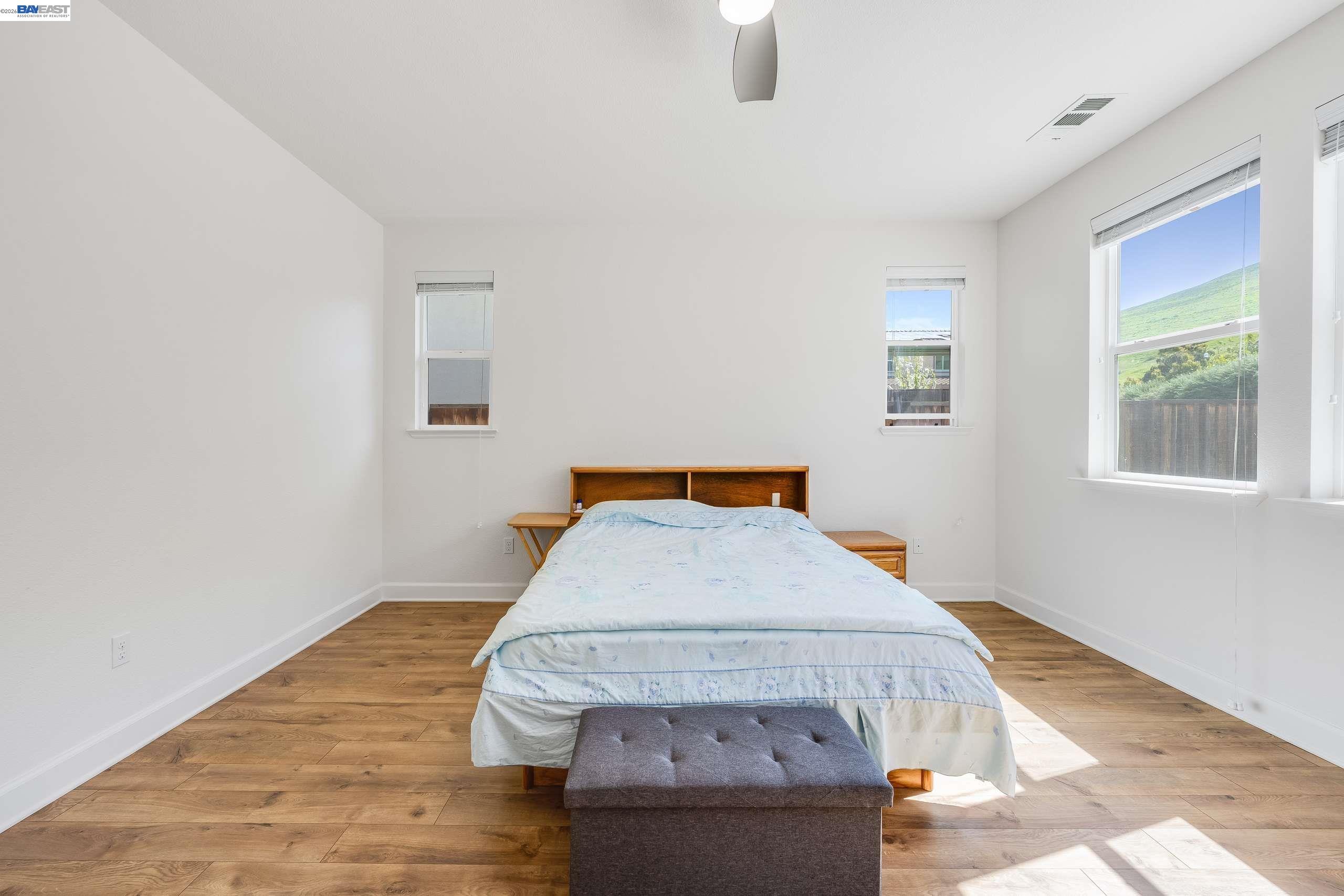 Detail Gallery Image 29 of 42 For 2904 Hanauma Bay Dr., Pittsburg,  CA 94565 - 4 Beds | 3/1 Baths