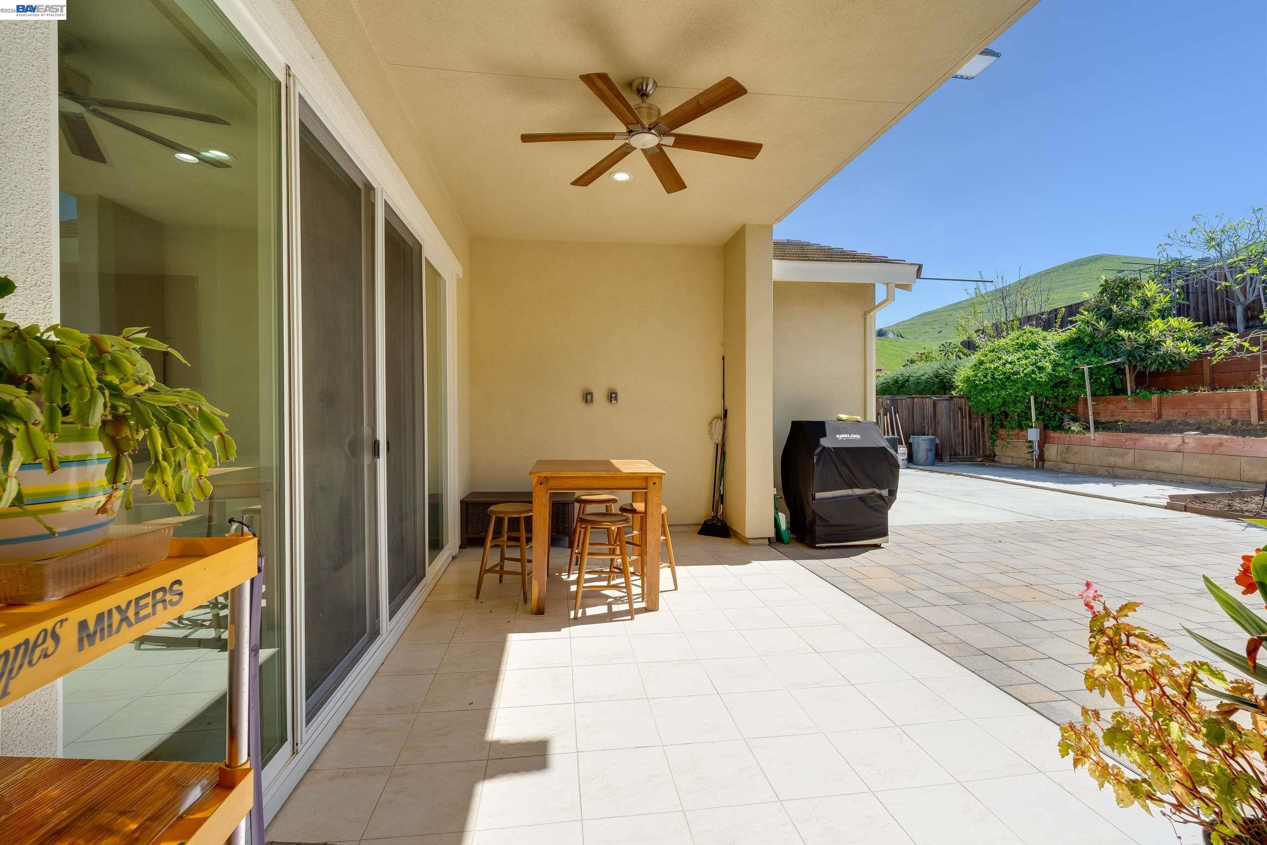 Detail Gallery Image 34 of 42 For 2904 Hanauma Bay Dr., Pittsburg,  CA 94565 - 4 Beds | 3/1 Baths