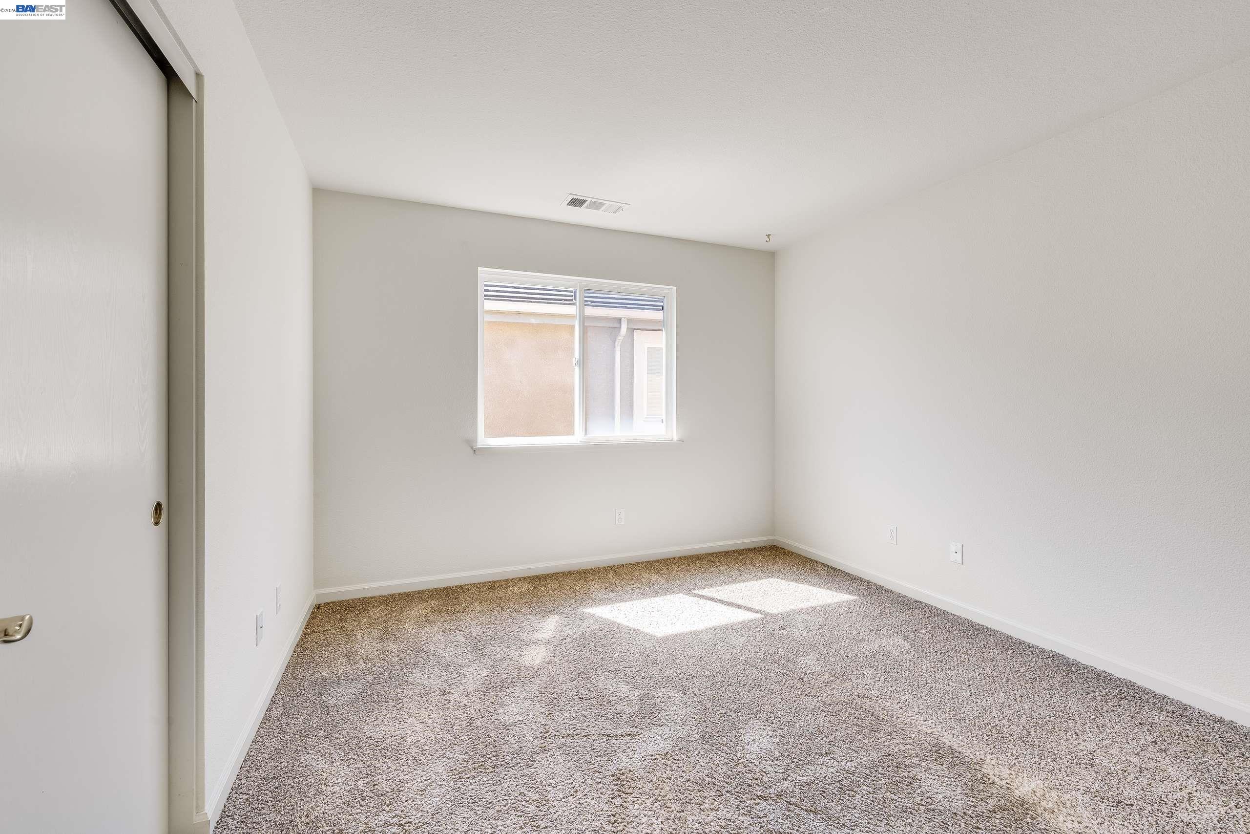 Detail Gallery Image 17 of 40 For 2295 Regatta Way, San Leandro,  CA 94579 - 4 Beds | 2/1 Baths