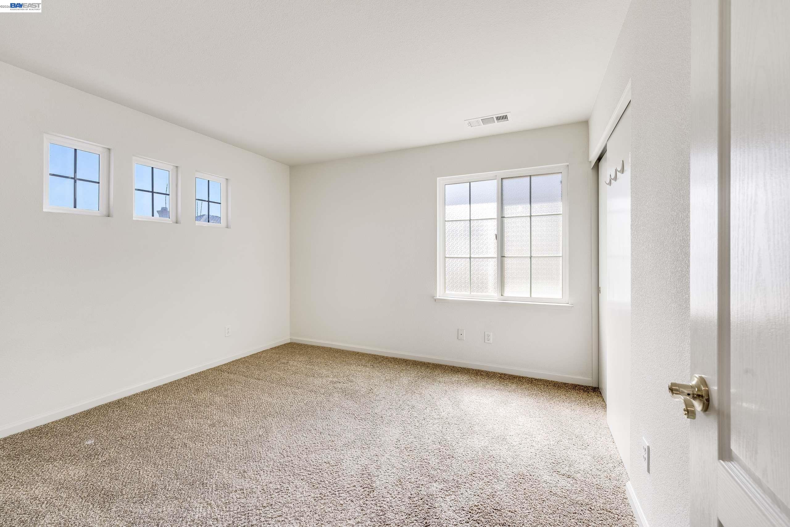 Detail Gallery Image 21 of 40 For 2295 Regatta Way, San Leandro,  CA 94579 - 4 Beds | 2/1 Baths