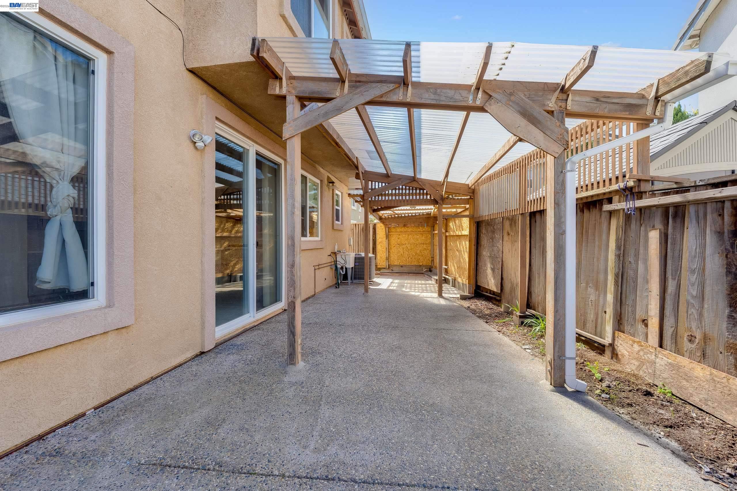 Detail Gallery Image 32 of 40 For 2295 Regatta Way, San Leandro,  CA 94579 - 4 Beds | 2/1 Baths