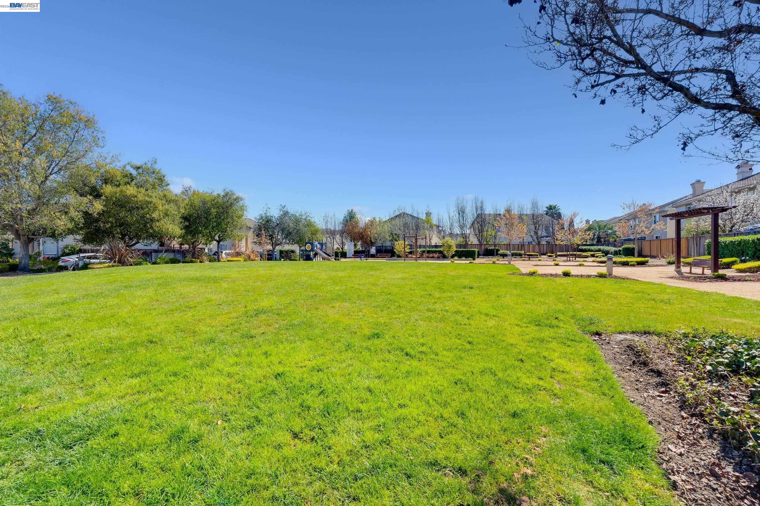 Detail Gallery Image 36 of 40 For 2295 Regatta Way, San Leandro,  CA 94579 - 4 Beds | 2/1 Baths