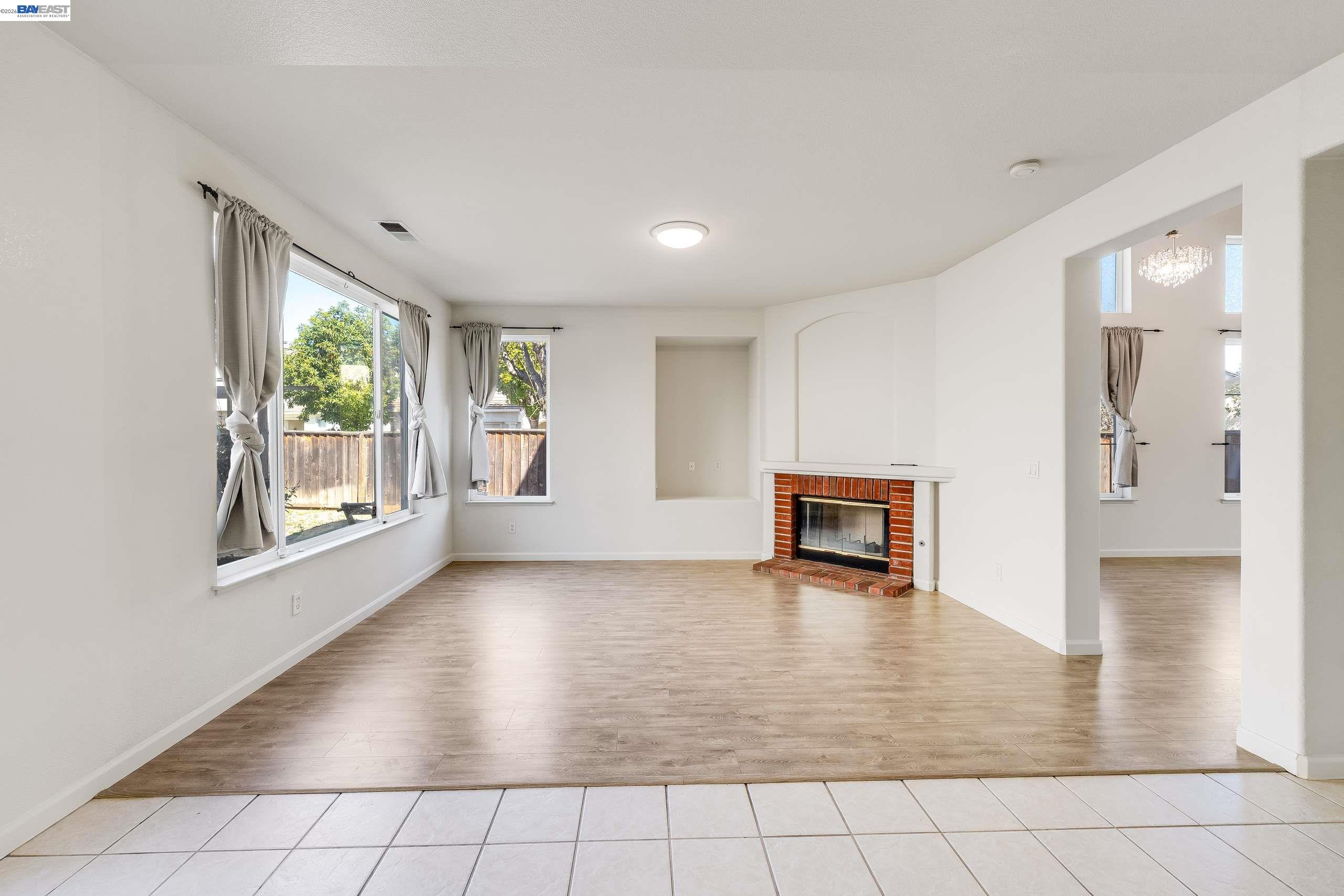 Detail Gallery Image 10 of 40 For 2295 Regatta Way, San Leandro,  CA 94579 - 4 Beds | 2/1 Baths
