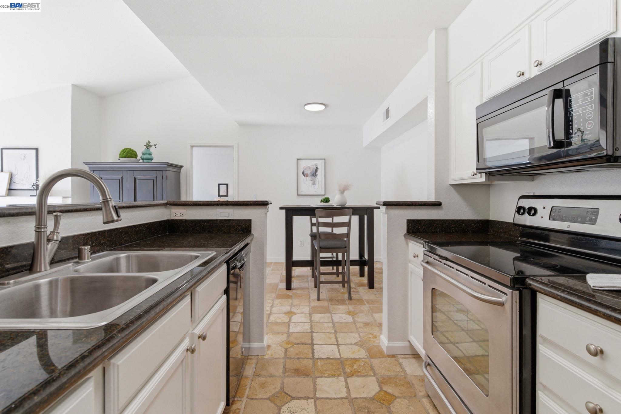 Photo #22: 41128767 Listing: Photo #22