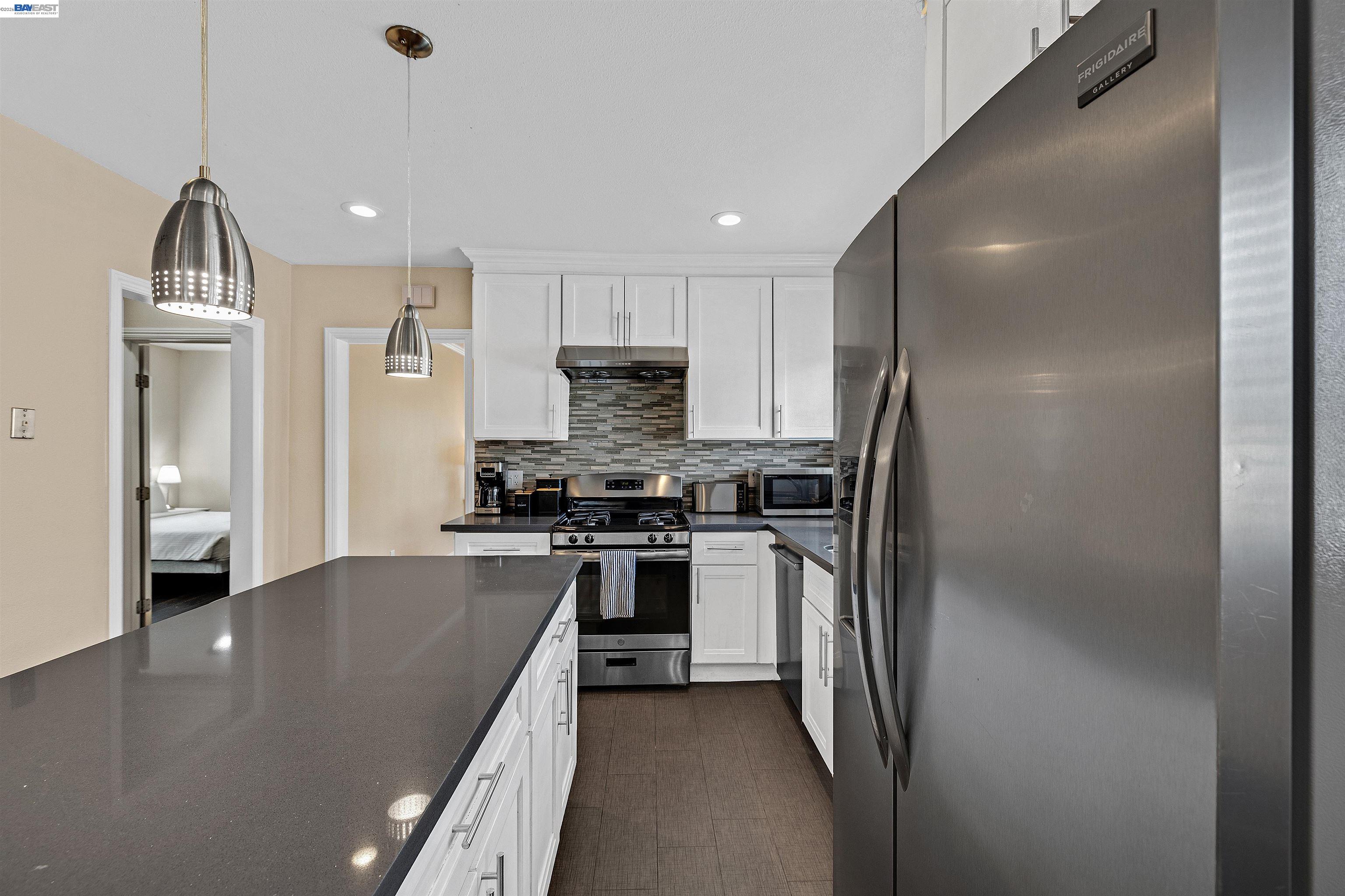 Detail Gallery Image 12 of 43 For 3710 Smith, Union City,  CA 94587 - 4 Beds | 2 Baths