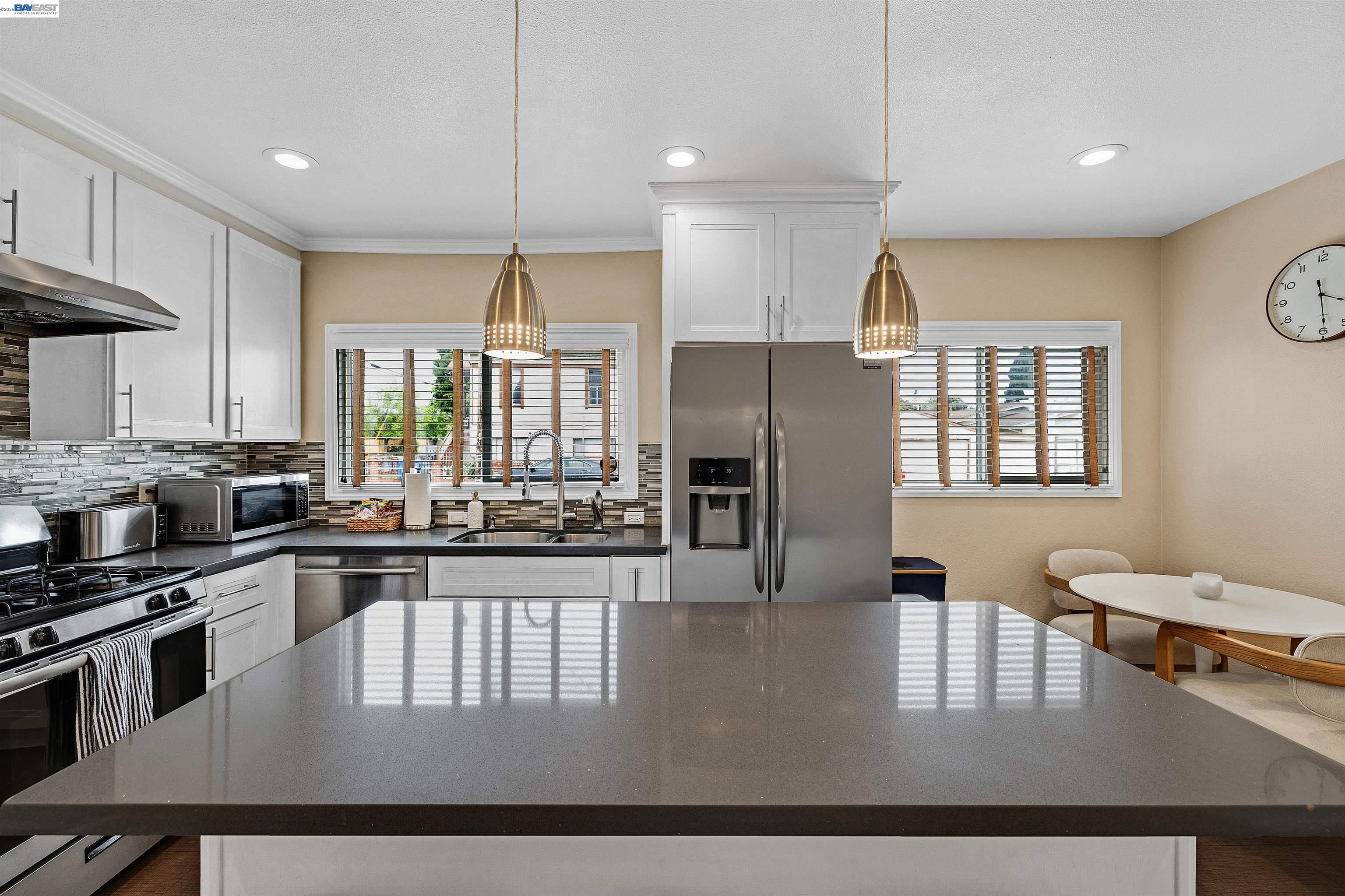 Detail Gallery Image 14 of 43 For 3710 Smith, Union City,  CA 94587 - 4 Beds | 2 Baths