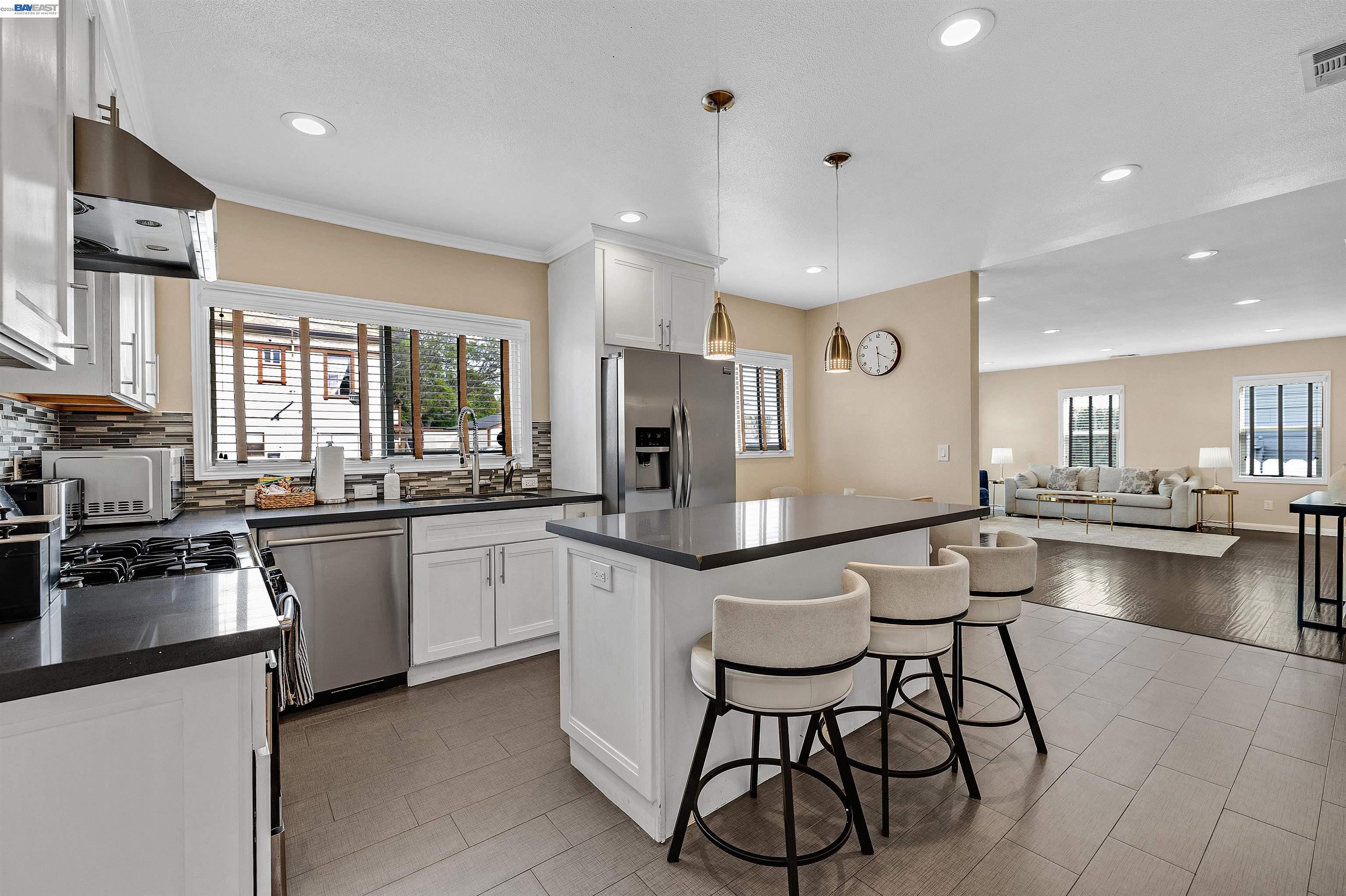 Detail Gallery Image 17 of 43 For 3710 Smith, Union City,  CA 94587 - 4 Beds | 2 Baths