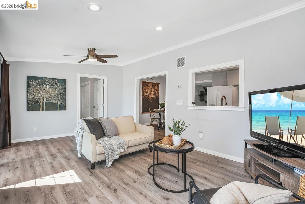 Detail Gallery Image 11 of 46 For 2191 E Cypress Rd, Oakley,  CA 94561 - 4 Beds | 2 Baths