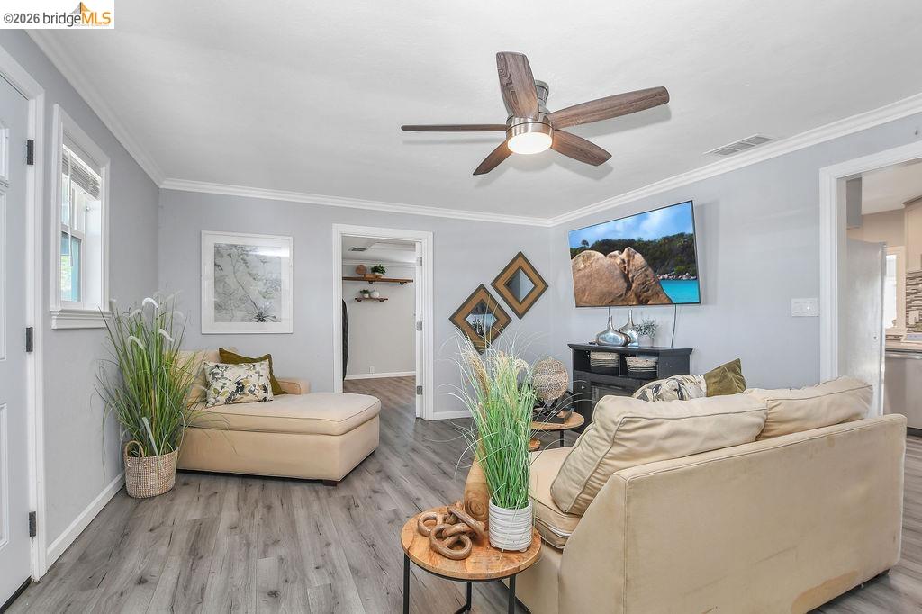 Detail Gallery Image 4 of 46 For 2191 E Cypress Rd, Oakley,  CA 94561 - 4 Beds | 2 Baths