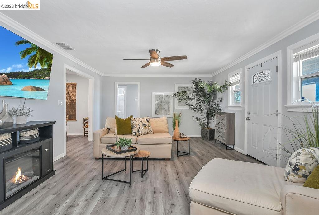 Detail Gallery Image 5 of 46 For 2191 E Cypress Rd, Oakley,  CA 94561 - 4 Beds | 2 Baths