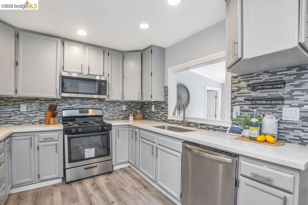 Detail Gallery Image 8 of 46 For 2191 E Cypress Rd, Oakley,  CA 94561 - 4 Beds | 2 Baths