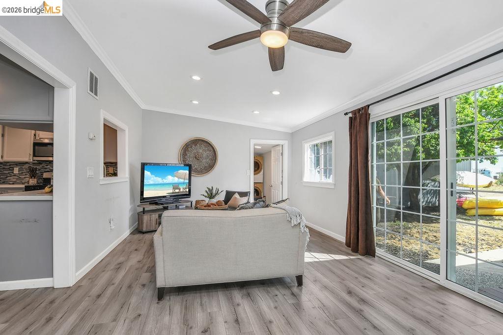 Detail Gallery Image 10 of 46 For 2191 E Cypress Rd, Oakley,  CA 94561 - 4 Beds | 2 Baths