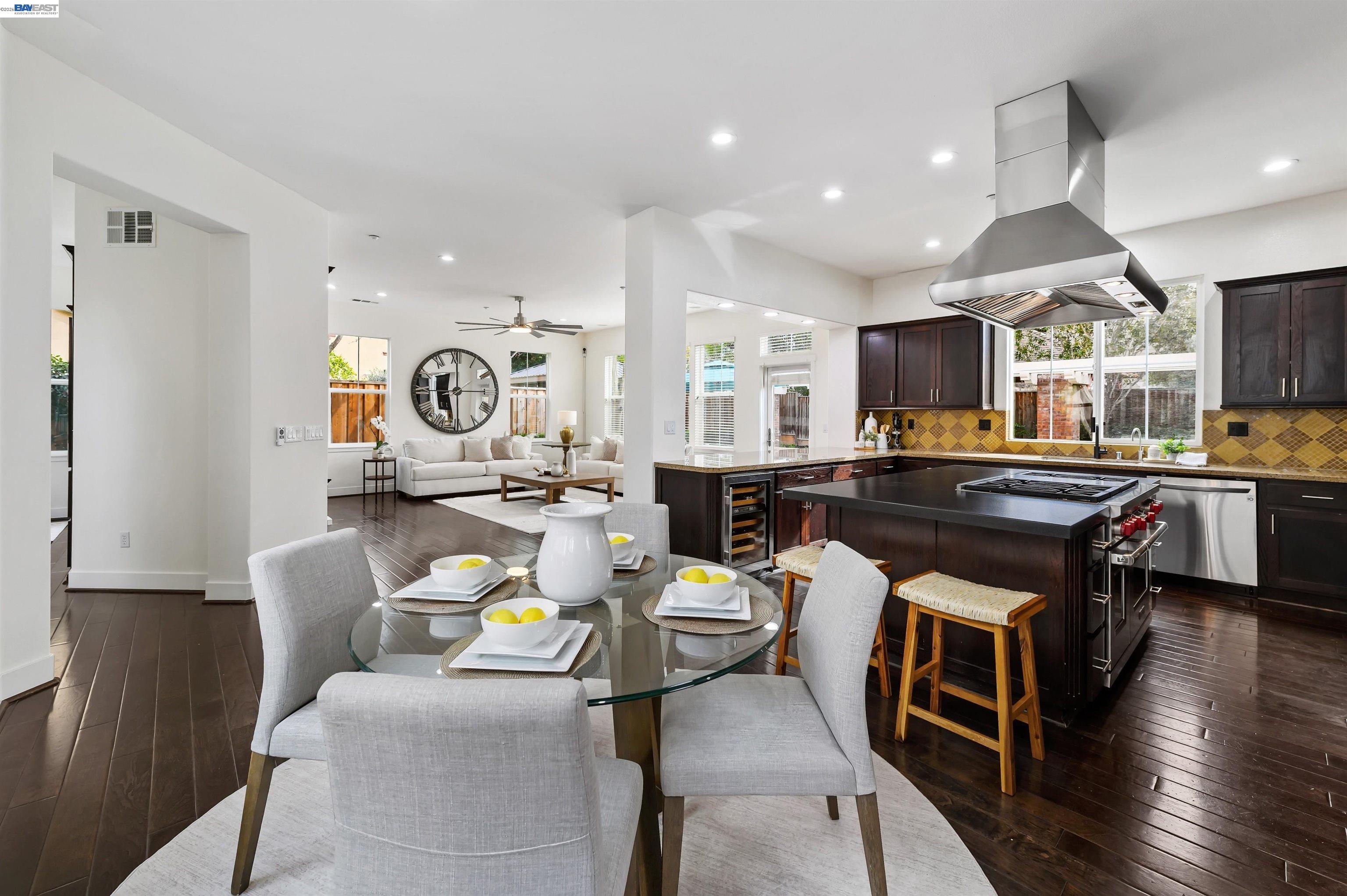 Detail Gallery Image 5 of 35 For 5454 Stockton Loop, Livermore,  CA 94550 - 5 Beds | 4 Baths