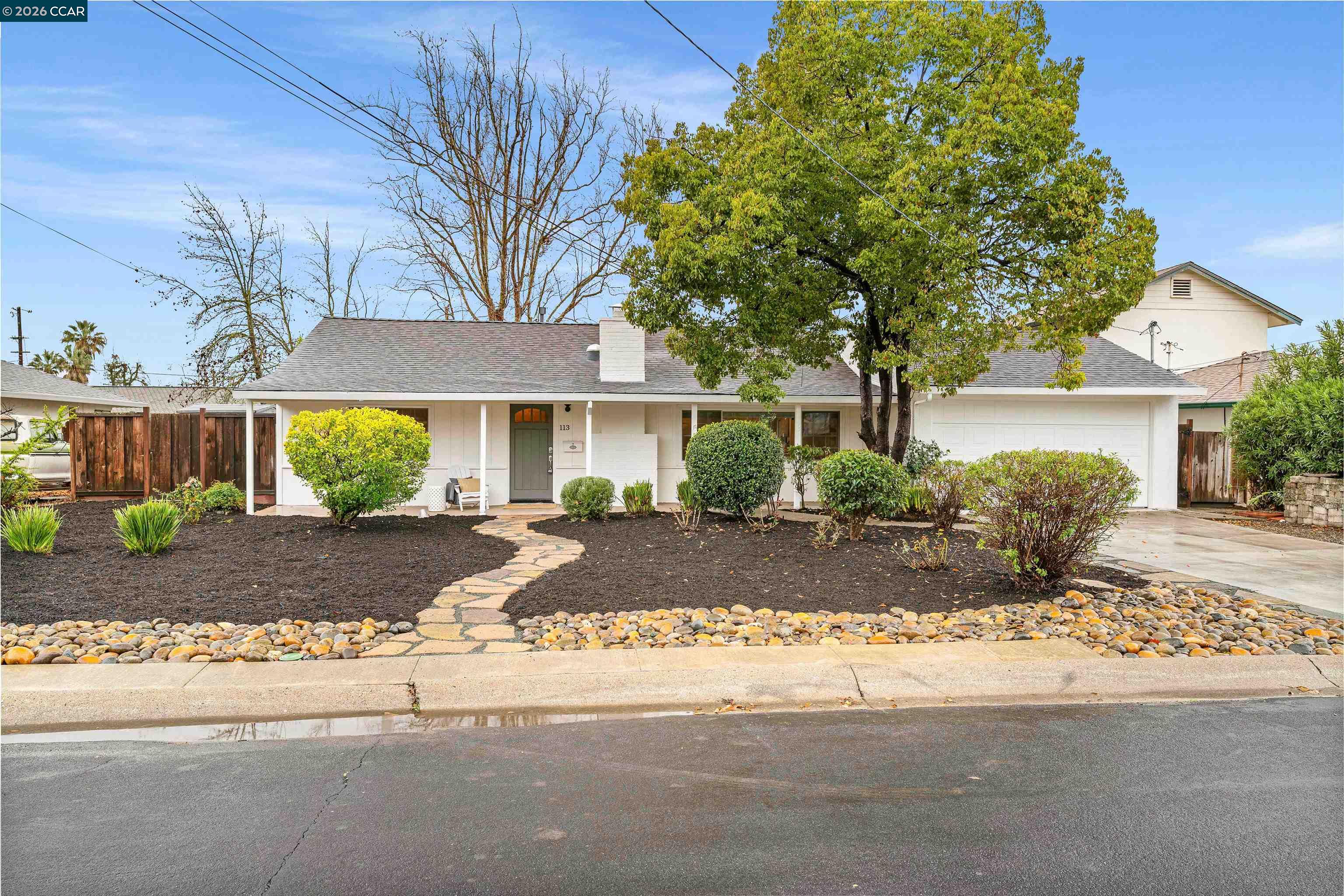 Detail Gallery Image 2 of 24 For 113 Margie Drive, Pleasant Hill,  CA 94523 - 3 Beds | 1 Baths