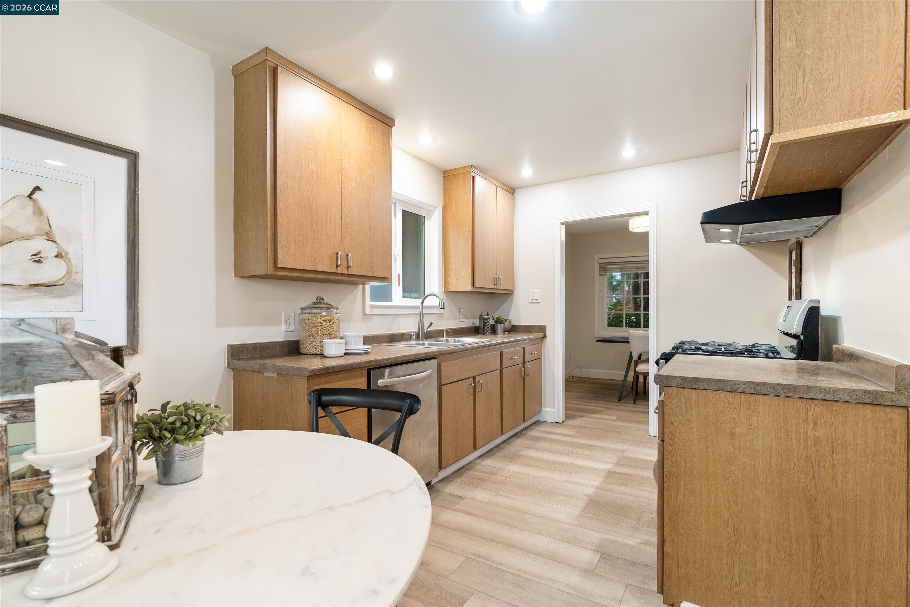 Detail Gallery Image 12 of 24 For 113 Margie Drive, Pleasant Hill,  CA 94523 - 3 Beds | 1 Baths