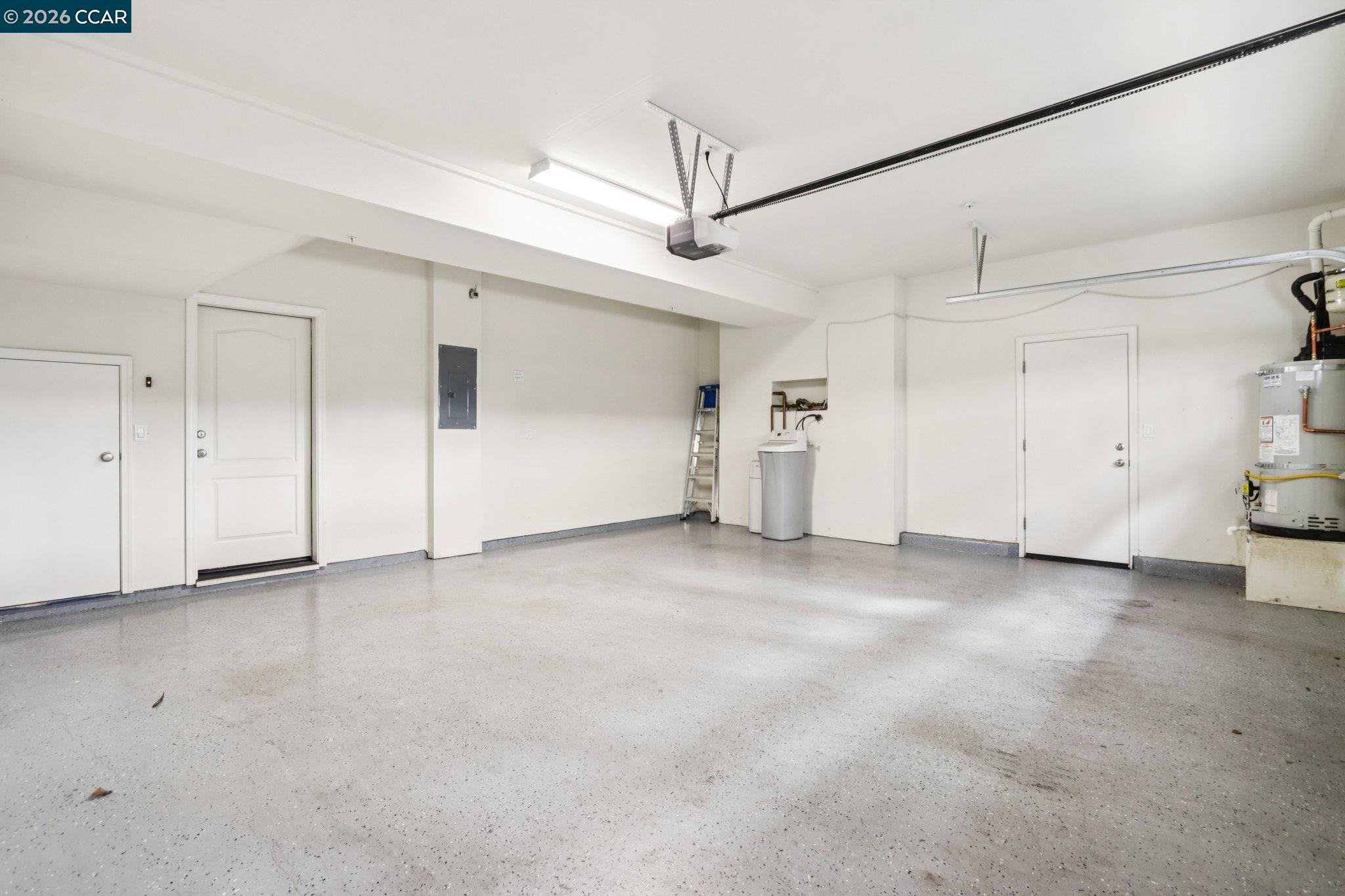 Photo #27: 41128777 Listing: Photo #27