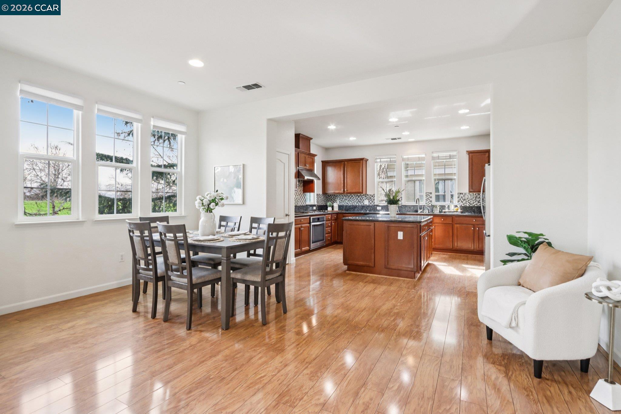 Photo #9: 41128777 Listing: Photo #9