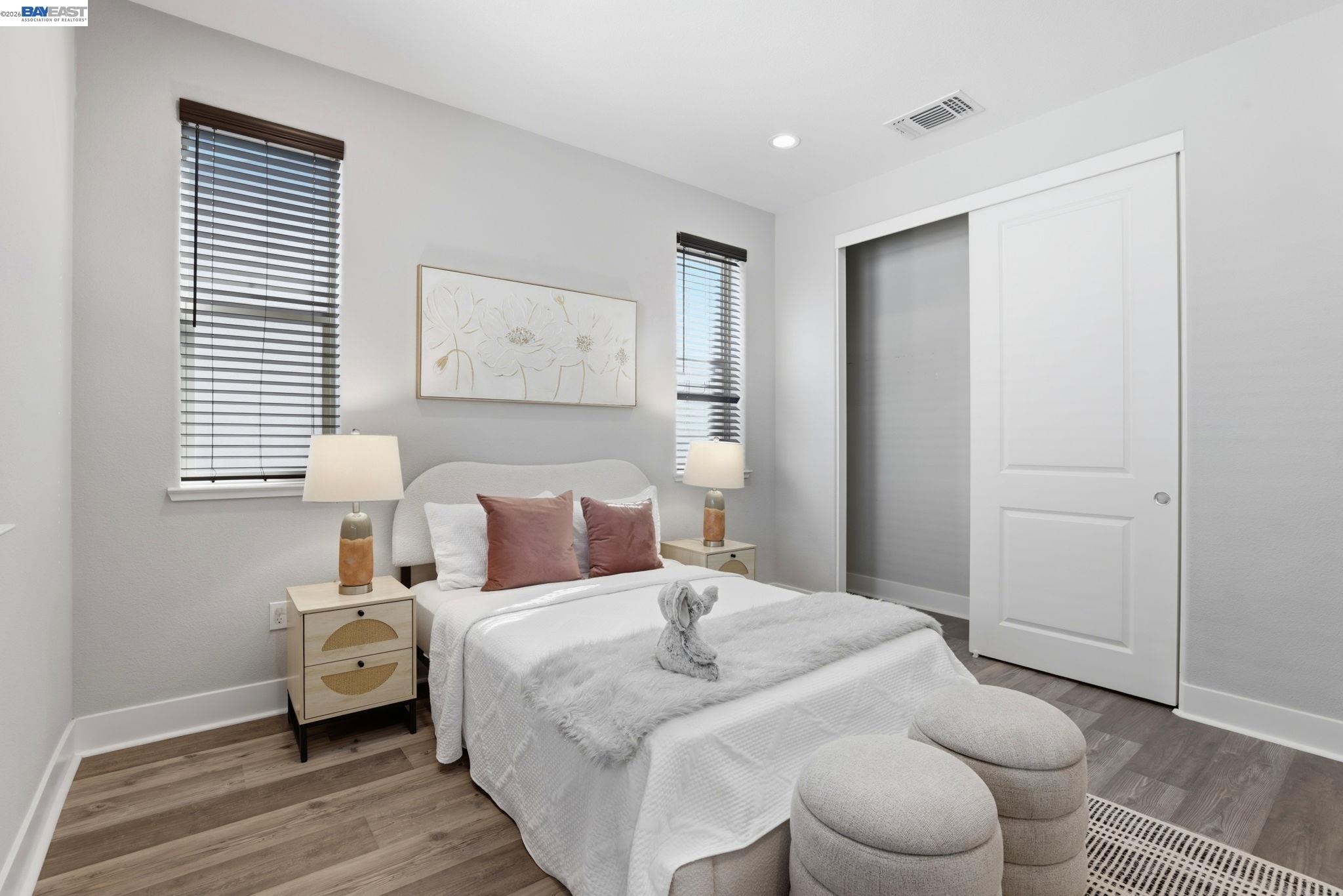 Detail Gallery Image 27 of 56 For 1380 Brookline Loop, Pleasanton,  CA 94566 - 3 Beds | 2/2 Baths
