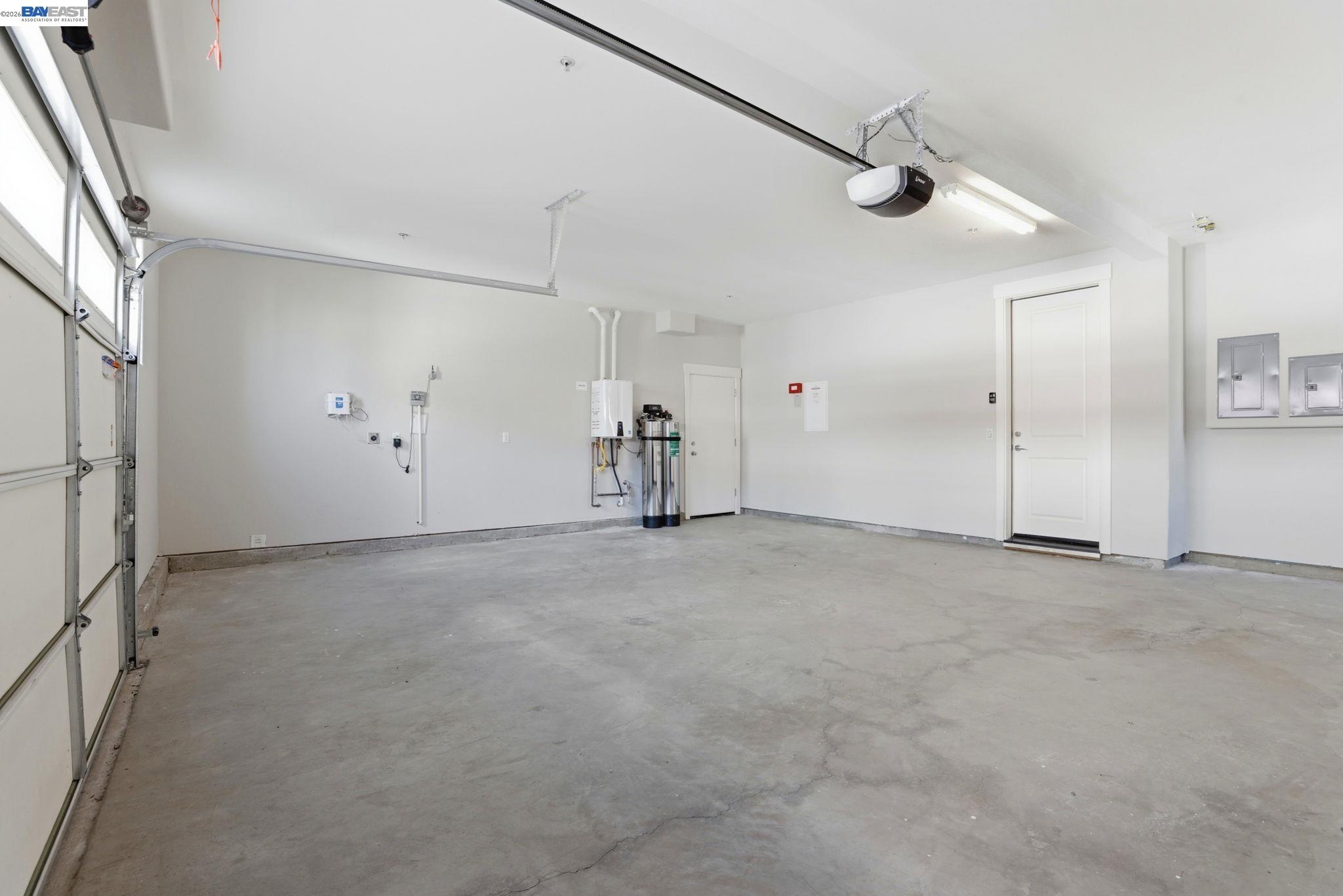 Detail Gallery Image 34 of 56 For 1380 Brookline Loop, Pleasanton,  CA 94566 - 3 Beds | 2/2 Baths