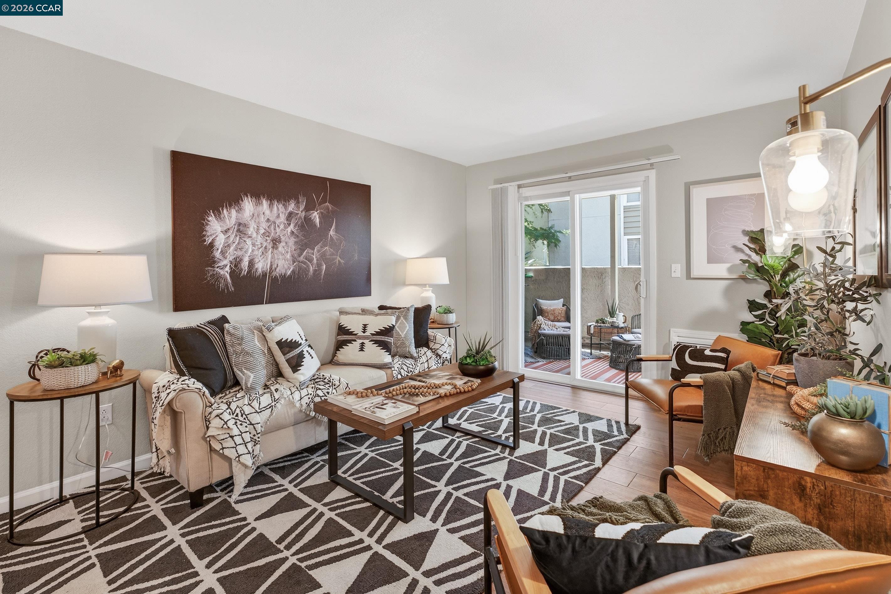 Photo #4: 41128784 Listing: Photo #4