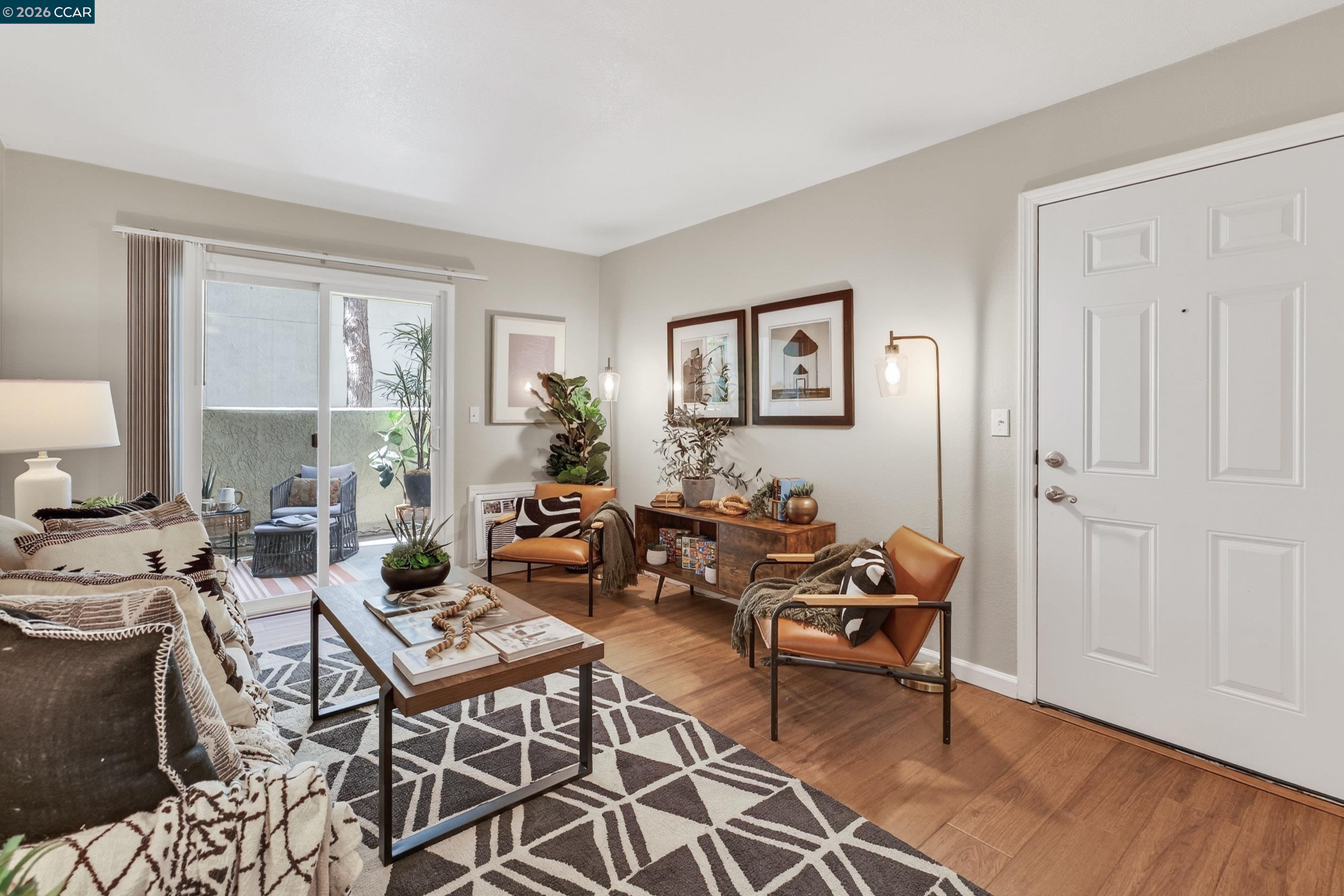 Photo #5: 41128784 Listing: Photo #5