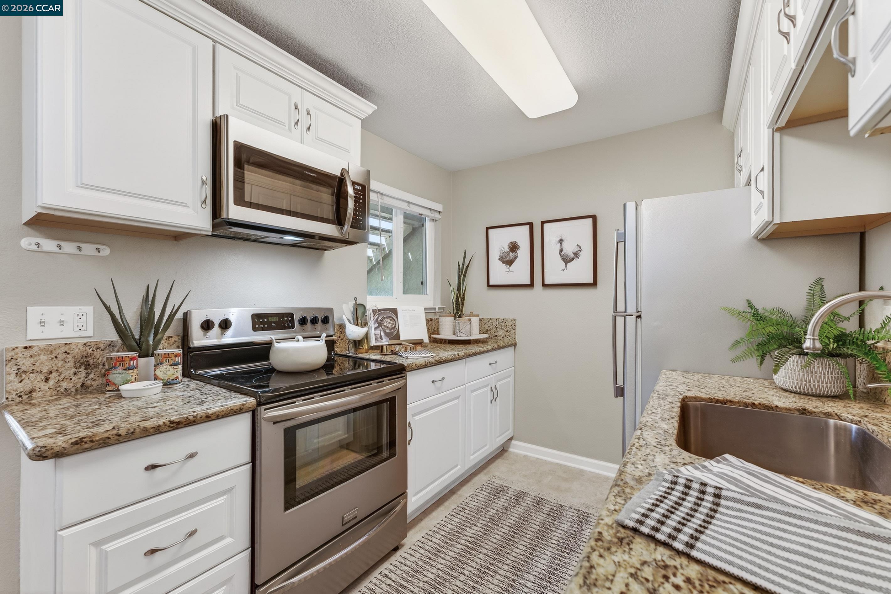 Photo #8: 41128784 Listing: Photo #8