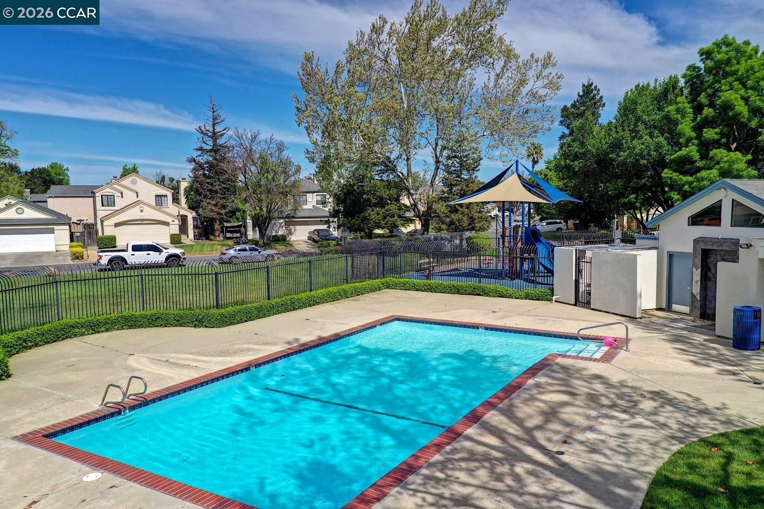 Detail Gallery Image 34 of 38 For 2099 Meadowlark Ln, Oakley,  CA 94561 - 3 Beds | 2/1 Baths