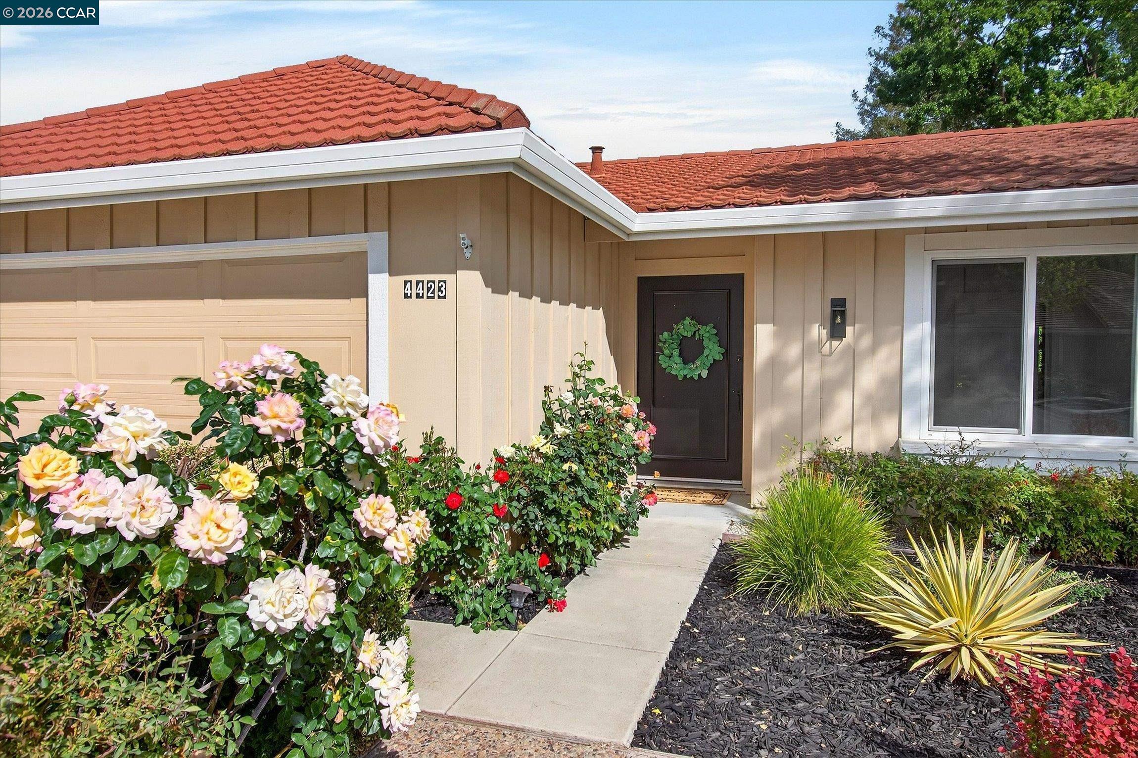 Detail Gallery Image 4 of 53 For 4423 Canoe Birch Ct., Concord,  CA 94521 - 3 Beds | 2 Baths