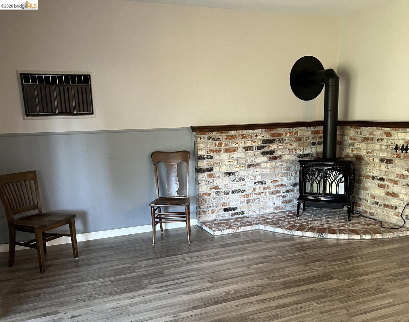 Detail Gallery Image 13 of 30 For 1672 San Vicente Ave, Napa,  CA 94558 - 4 Beds | 2/1 Baths