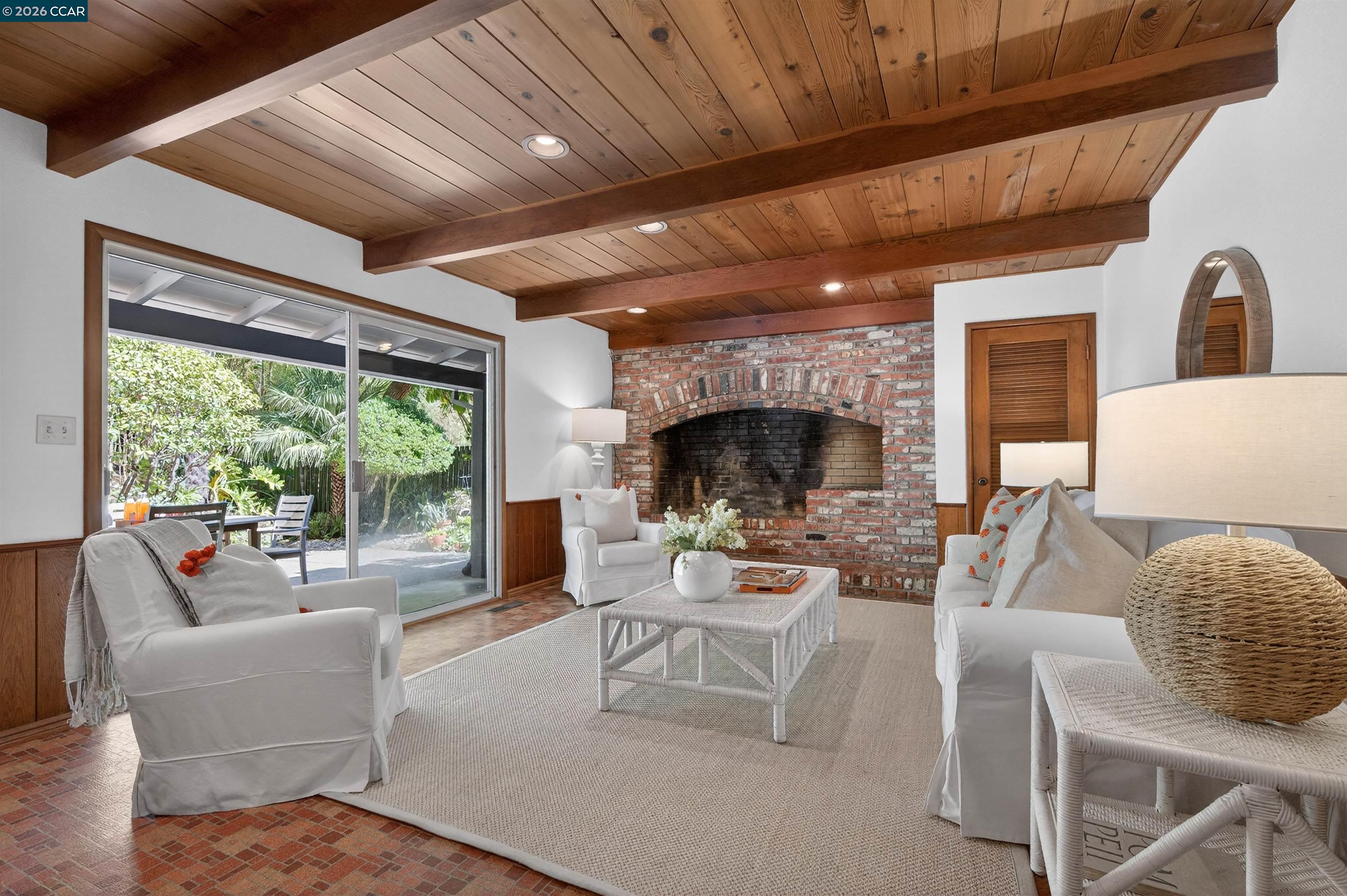 Detail Gallery Image 19 of 45 For 15 Crown Ct, Orinda,  CA 94563 - 4 Beds | 2 Baths