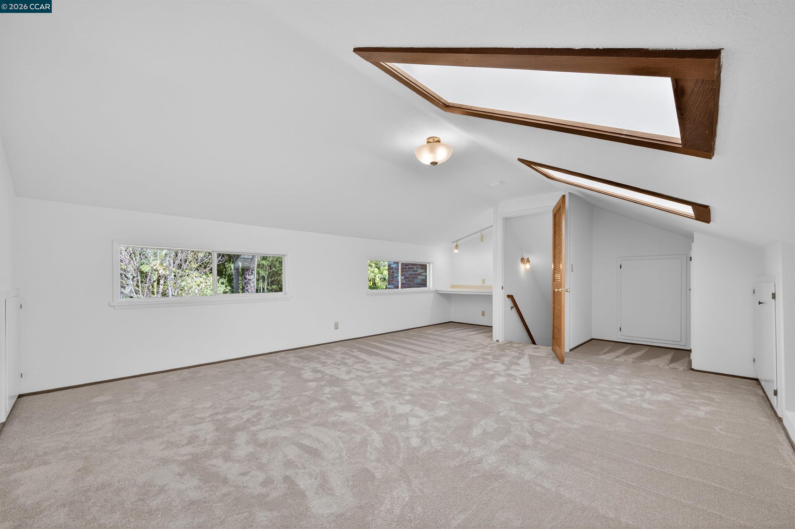 Detail Gallery Image 28 of 45 For 15 Crown Ct, Orinda,  CA 94563 - 4 Beds | 2 Baths