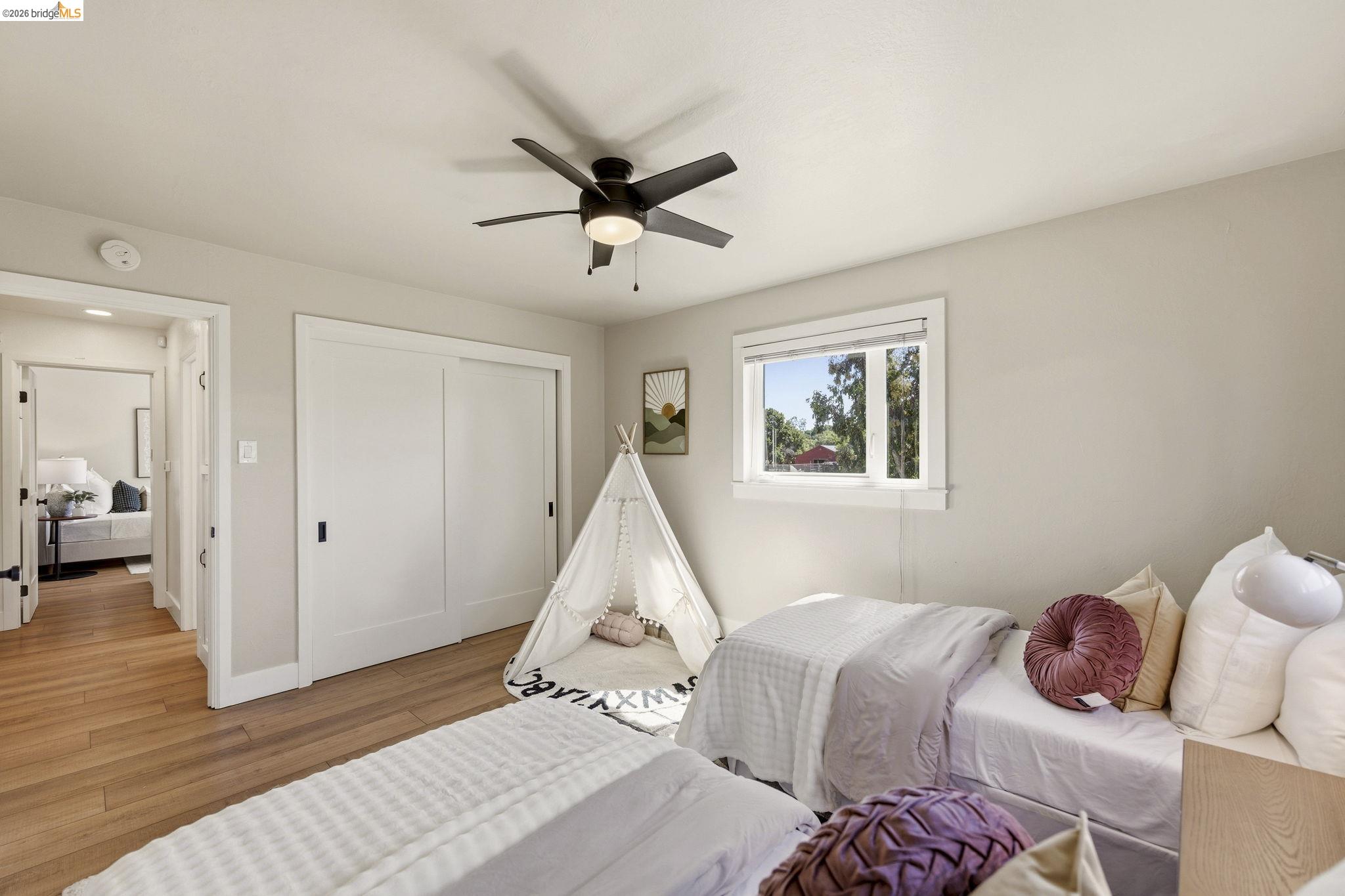 Detail Gallery Image 25 of 60 For 1665 Highland Blvd, Hayward,  CA 94542 - 5 Beds | 3 Baths