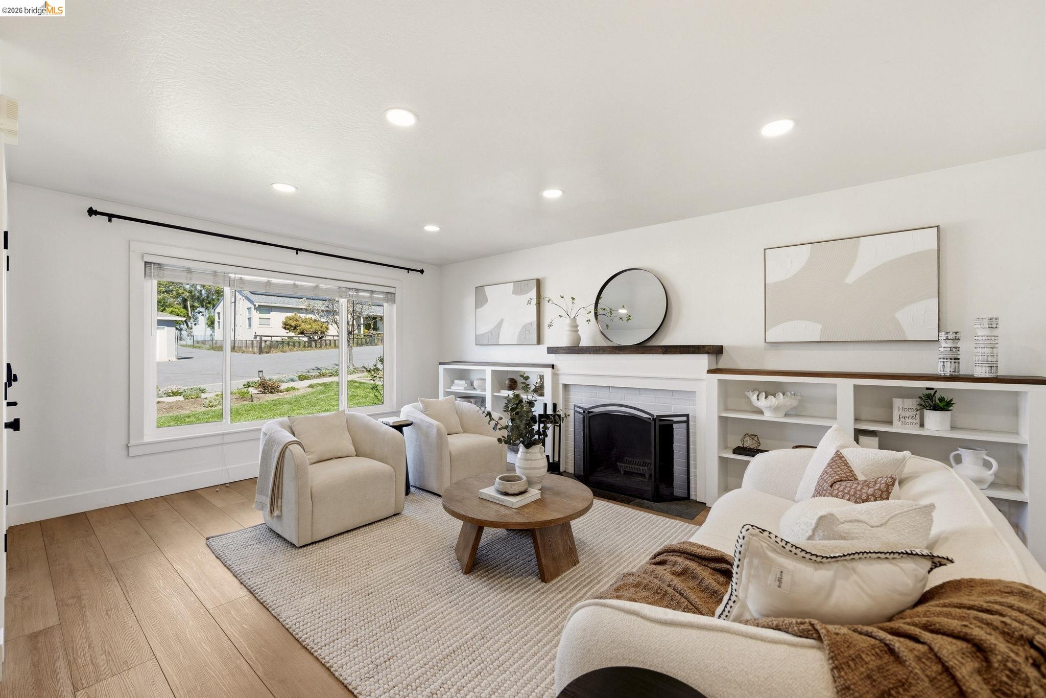 Detail Gallery Image 6 of 60 For 1665 Highland Blvd, Hayward,  CA 94542 - 5 Beds | 3 Baths