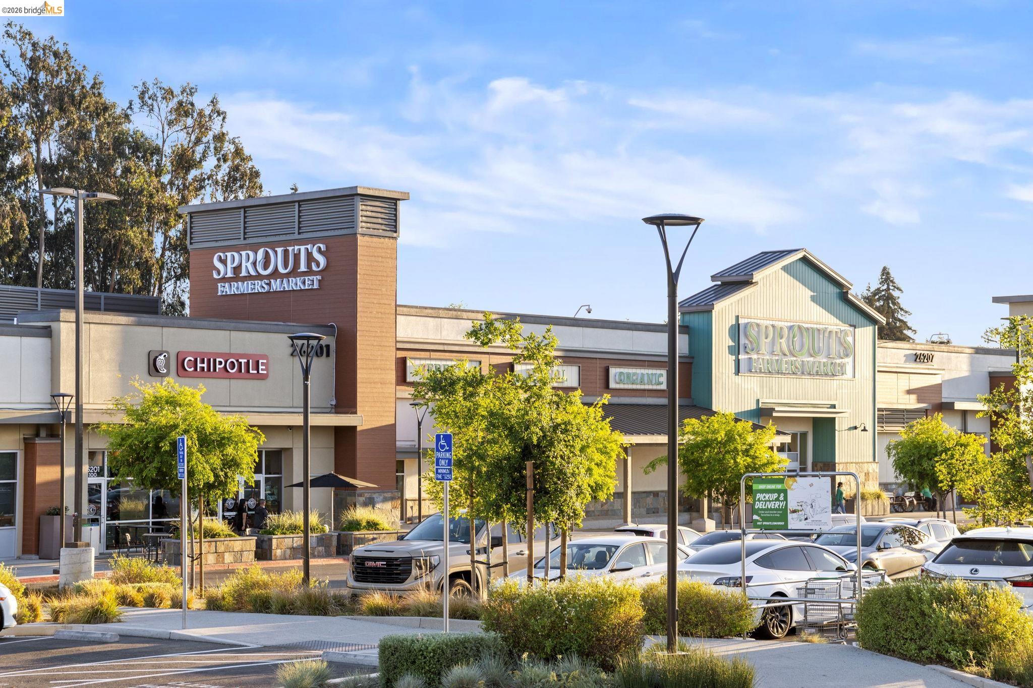 Detail Gallery Image 60 of 60 For 1665 Highland Blvd, Hayward,  CA 94542 - 5 Beds | 3 Baths